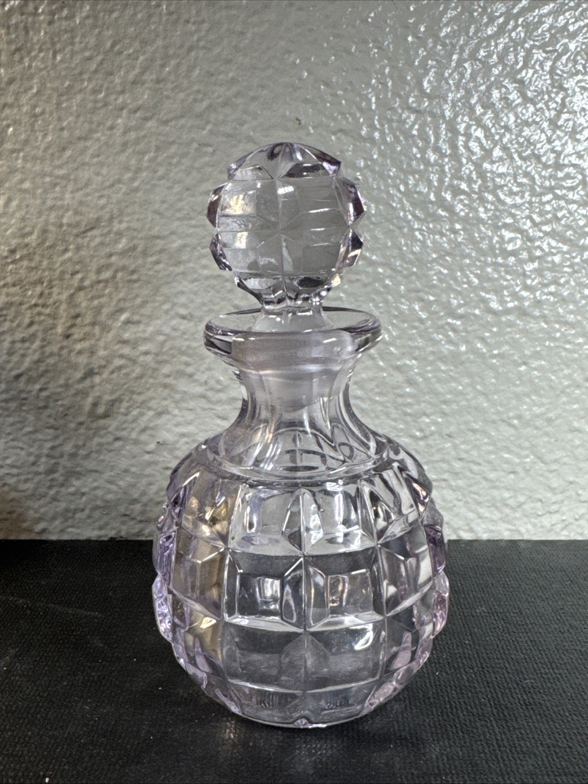 Vintage EAPG DUNCAN & MILLER perfume bottle Rare SUN PURPLED GLASS W/STOPPER Vintage EAPG DUNCAN & MILLER perfume bottle Rare SUN PURPLED GLASS W/STOPPER