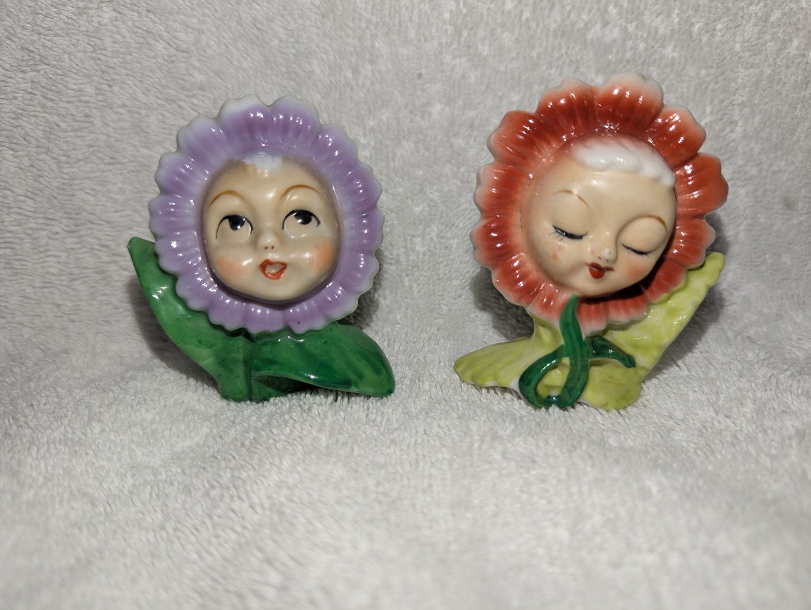Japan AUTHENTIC VINTAGE  1950s MCM Anthropomorphic Flower  Salt + Pepper Shakers