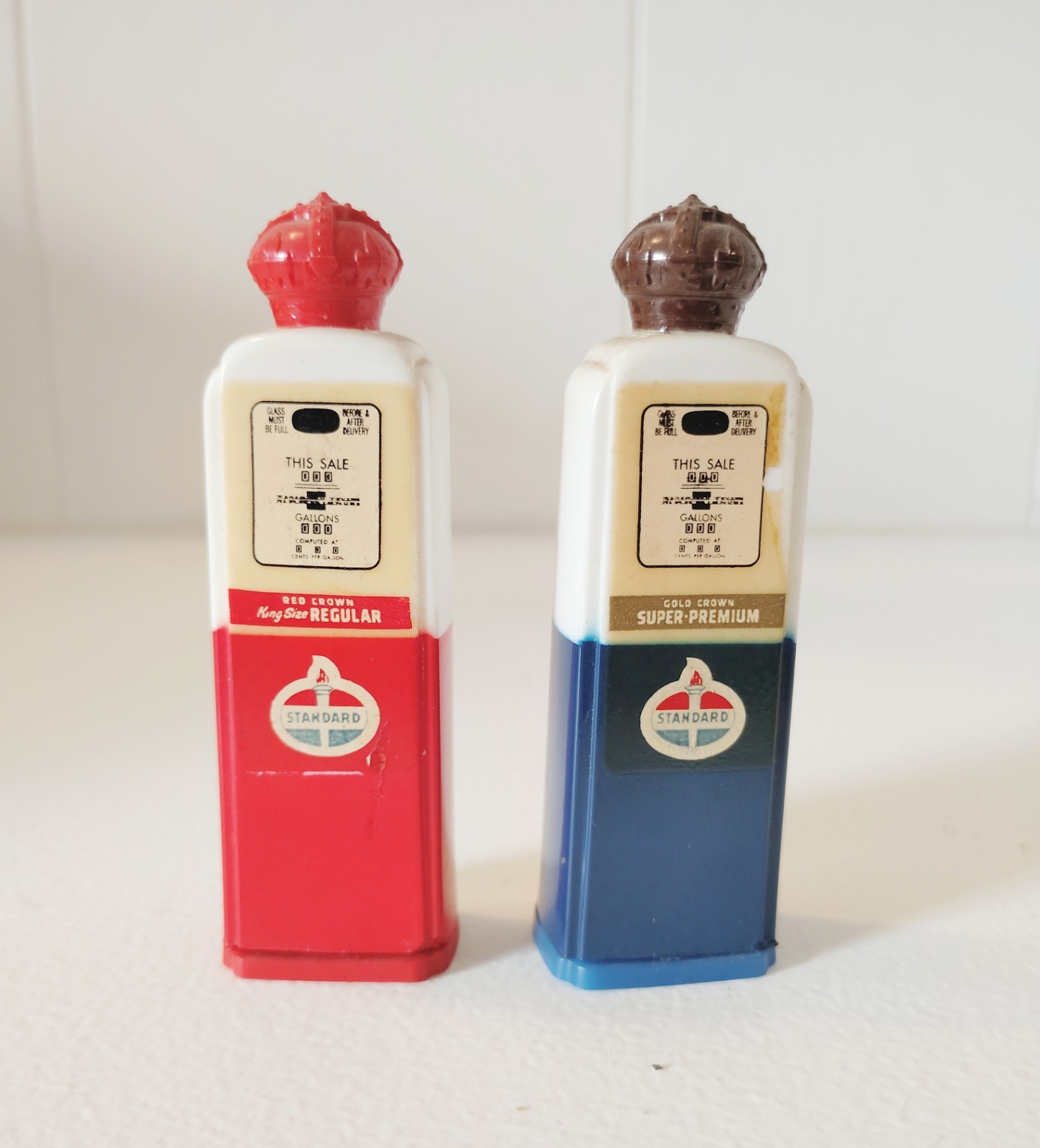 Vintage Standard Oil Gasoline Pump Salt & Pepper Shakers 