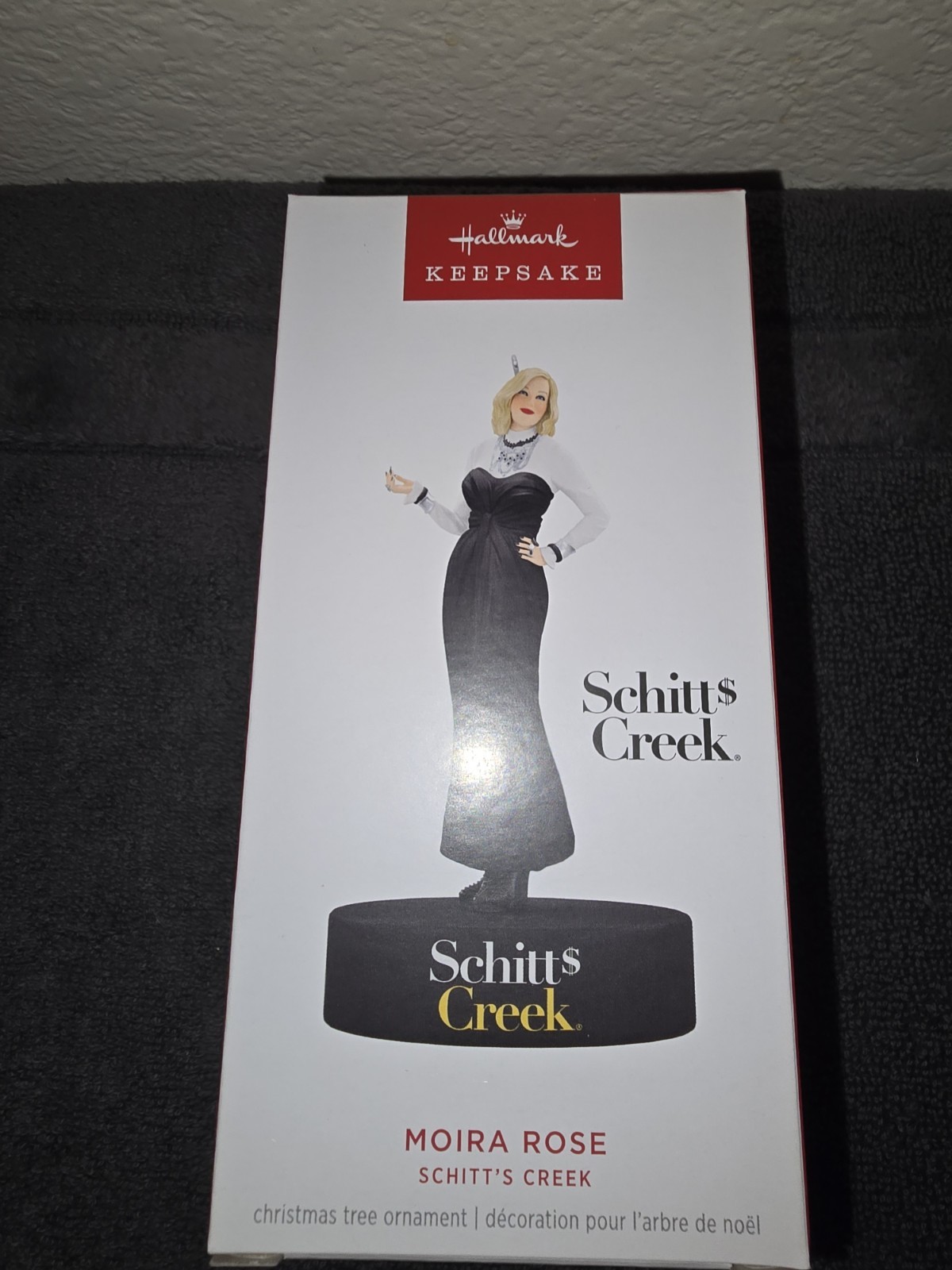 HALLMARK KEEPSAKE 2024 MOIRA ROSE SCHITT\'S CREEK SOUND ORNAMENT NIB HALLMARK KEEPSAKE 2024 MOIRA ROSE SCHITT\'S CREEK SOUND ORNAMENT NIB