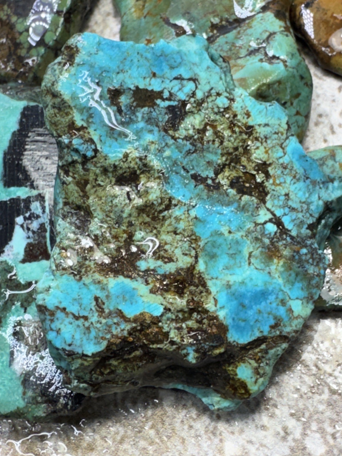 Hubei vein turquoise in mixed colors ( stabilized) Hubei vein turquoise in mixed colors ( stabilized)