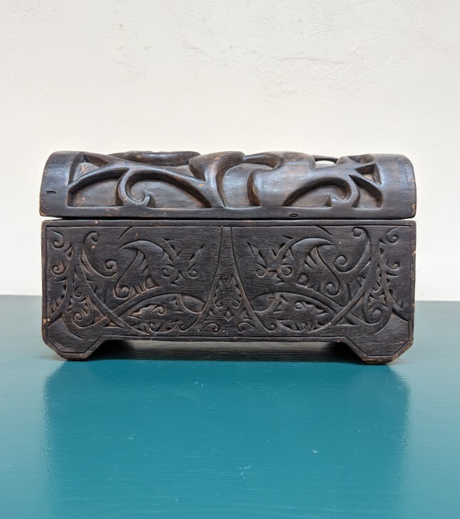 Vintage (c. 1940s) Tribal Dayak Borneo Carved Wood Tattoo/Medicine Box Vintage (c. 1940s) Tribal Dayak Borneo Carved Wood Tattoo/Medicine Box