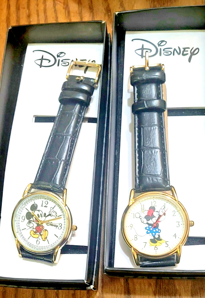 DISNEY Mickey and Minnie watches LOT OF 2 DISNEY Mickey and Minnie watches LOT OF 2
