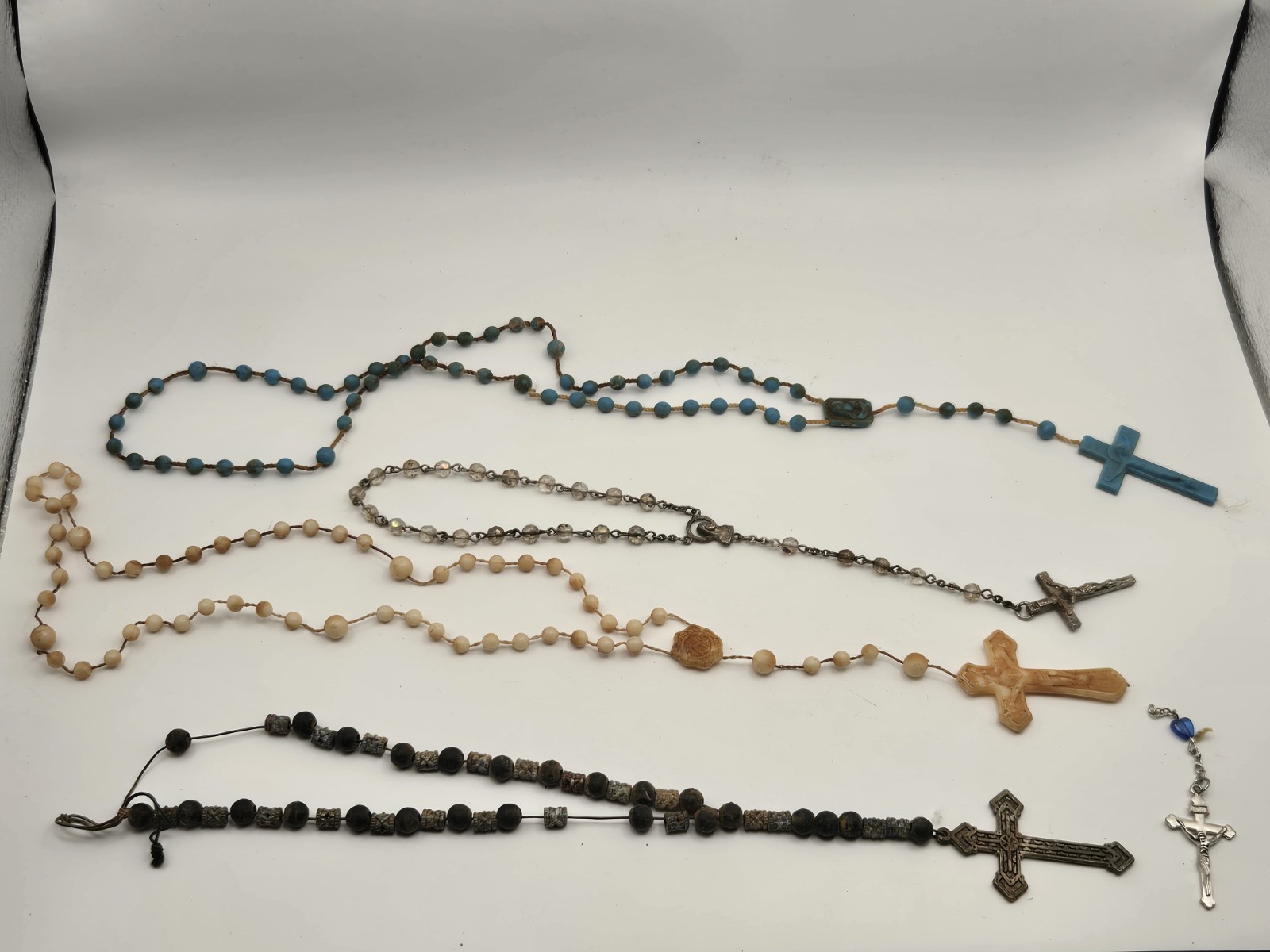 Lot 4 Catholic Rosaries & Small Crucifix Blue Cream Clear Black Beads Religious