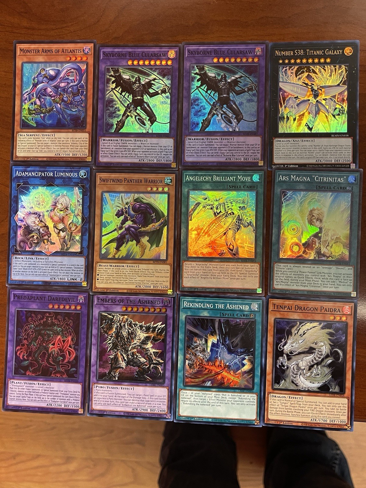 LOT OF YUGIOH CARDS BUNDLE LOT OF YUGIOH CARDS BUNDLE