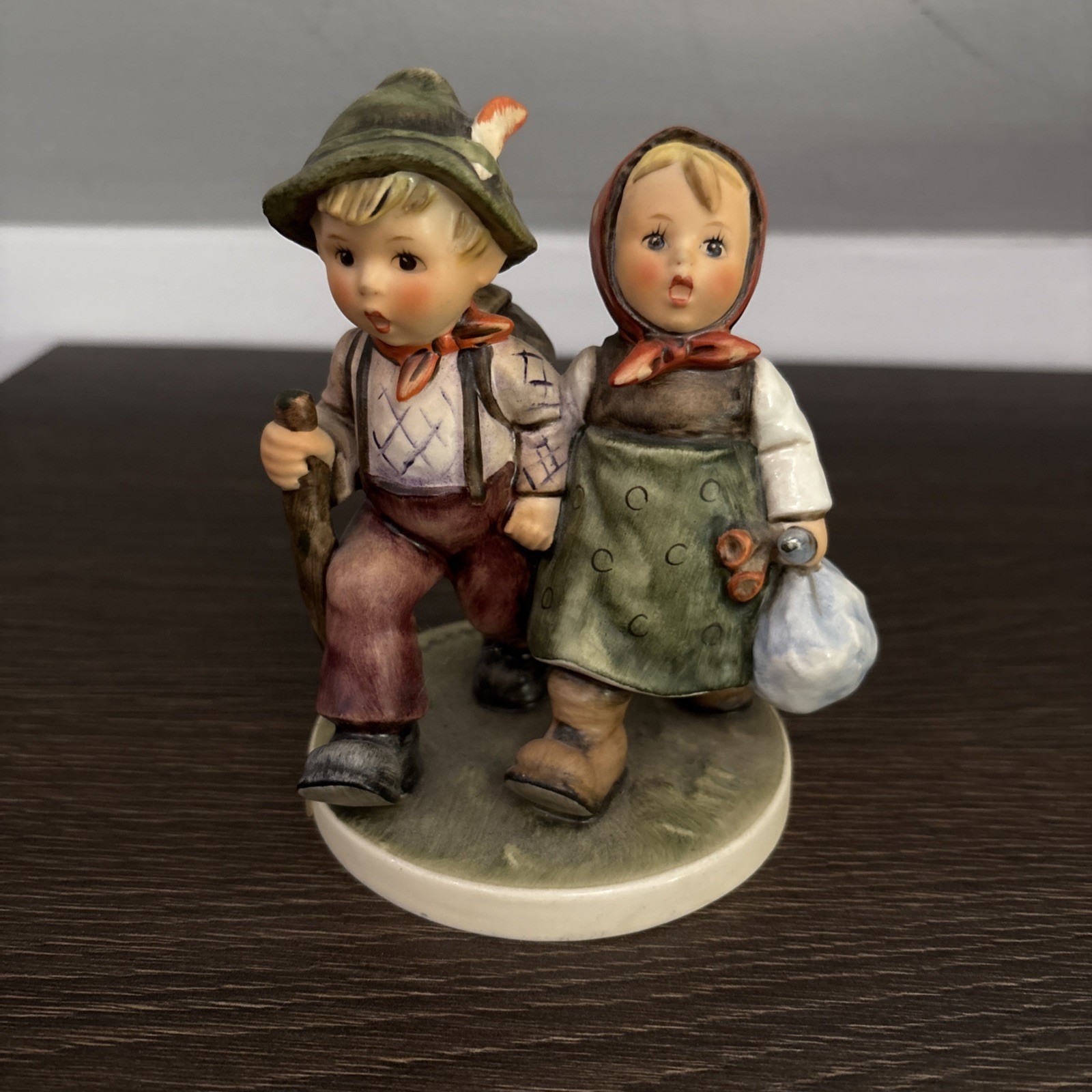 Goebel Hummel Going Home Figurine 383 # 423 West Germany Vintage 5 1/4” Tall