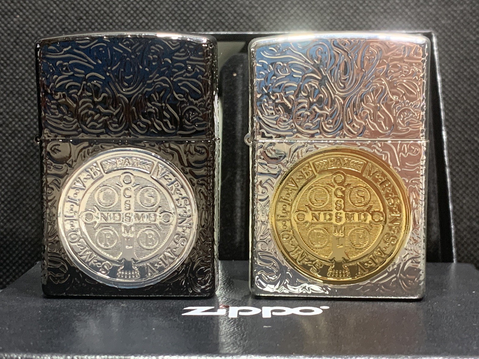 LOT 2-set Zippo Lighter 5-side Black and silver Constantine NEW IN DOUBLE BOX LOT 2-set Zippo Lighter 5-side Black and silver Constantine NEW IN DOUBLE BOX