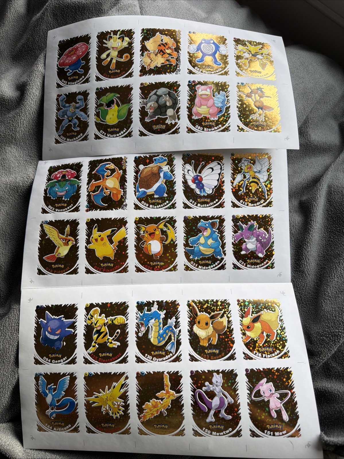 Pokémon Prisma 2022 Gold Foil Set Uncut Sticker Sheets (×3) Pokémon Prisma 2022 Gold Foil Set Uncut Sticker Sheets (×3)