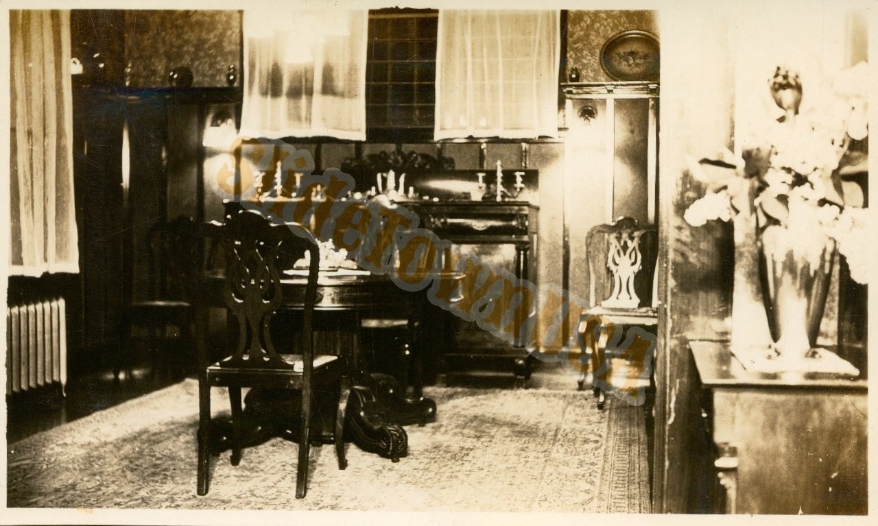 Interior Scene 1920s Snapshot Photograph Home Decor Domestic Americana Interior Scene 1920s Snapshot Photograph Home Decor Domestic Americana