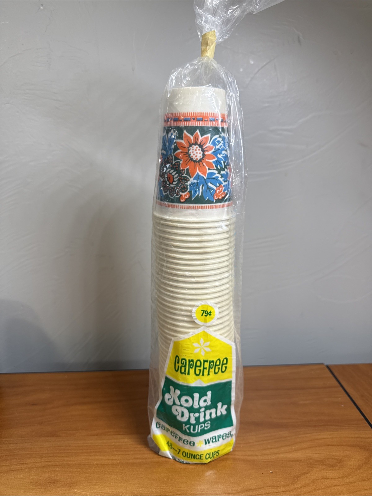 NEW Vintage 70s Carefree Kold Drink Cups Coated Paper Old Store Stock 7oz Floral NEW Vintage 70s Carefree Kold Drink Cups Coated Paper Old Store Stock 7oz Floral
