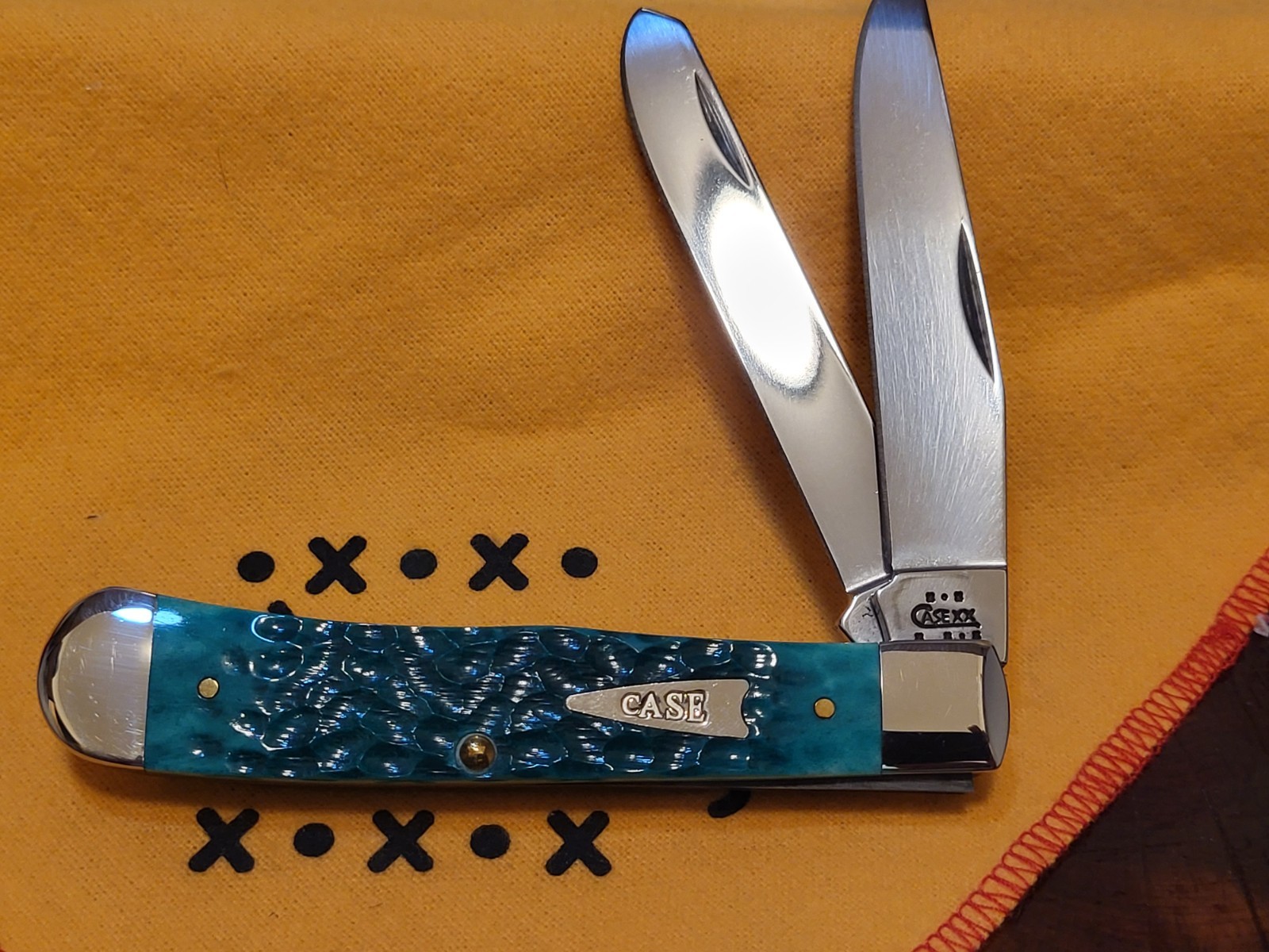 2013 Case XX 6254 SS Beautiful Jade Bone Trapper NOS With Original Box 2013 Case XX 6254 SS Beautiful Jade Bone Trapper NOS With Original Box