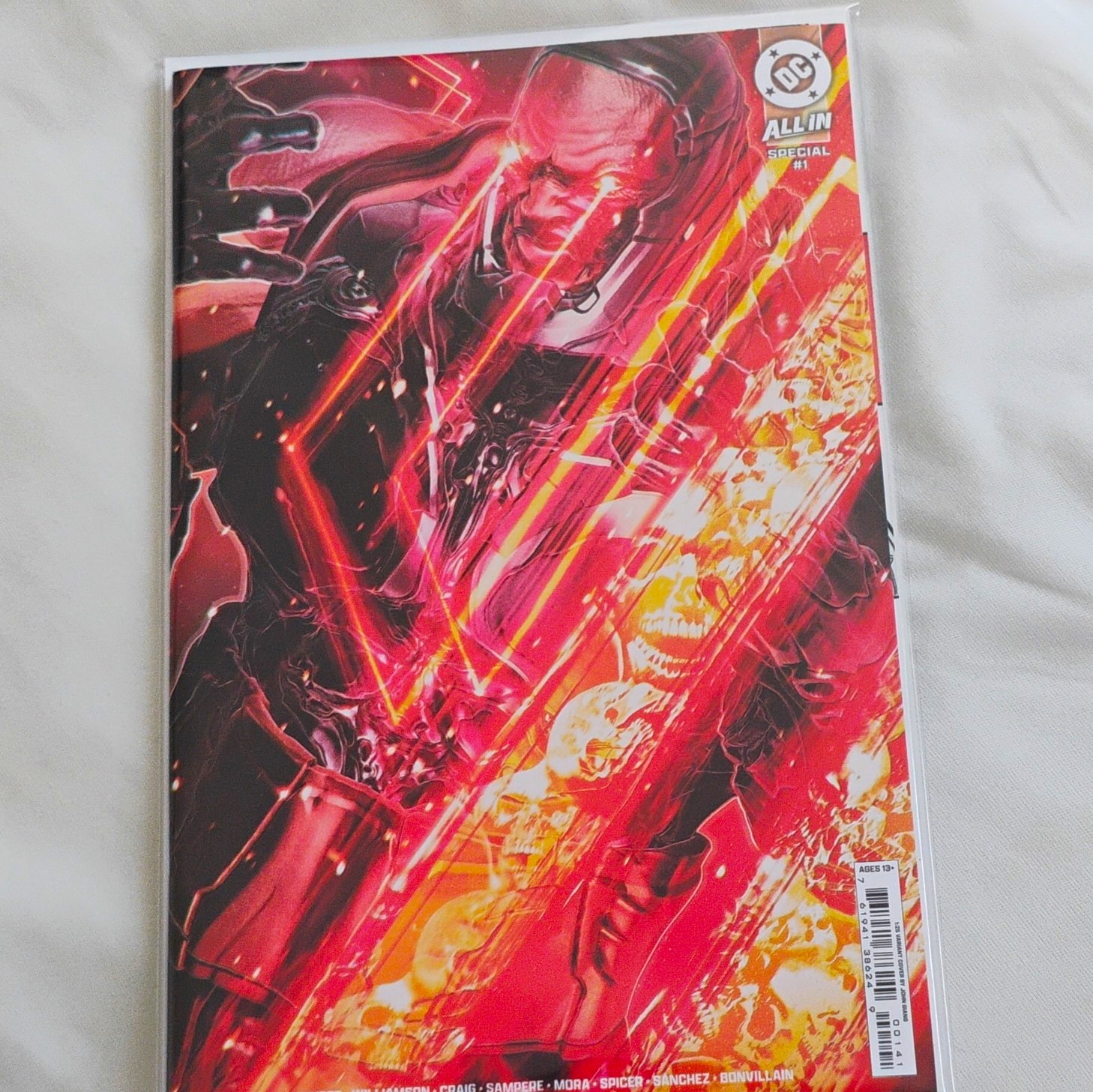 DC Comics DC All In Special #1 Single Issue 1:25 variant cover DC Comics DC All In Special #1 Single Issue 1:25 variant cover
