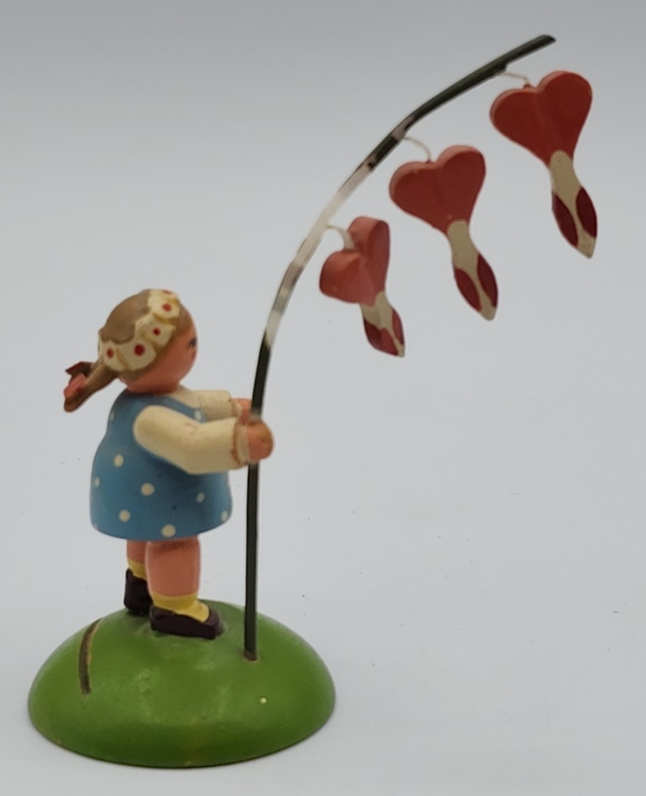 Wendt und Kühn Kuhn Erzgebirge Flower Child Placecard Holder Bleeding Heart READ