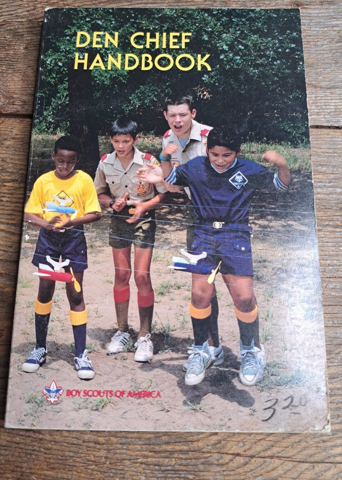Official 1994 Boy Scouts of America Den Chief Handbook