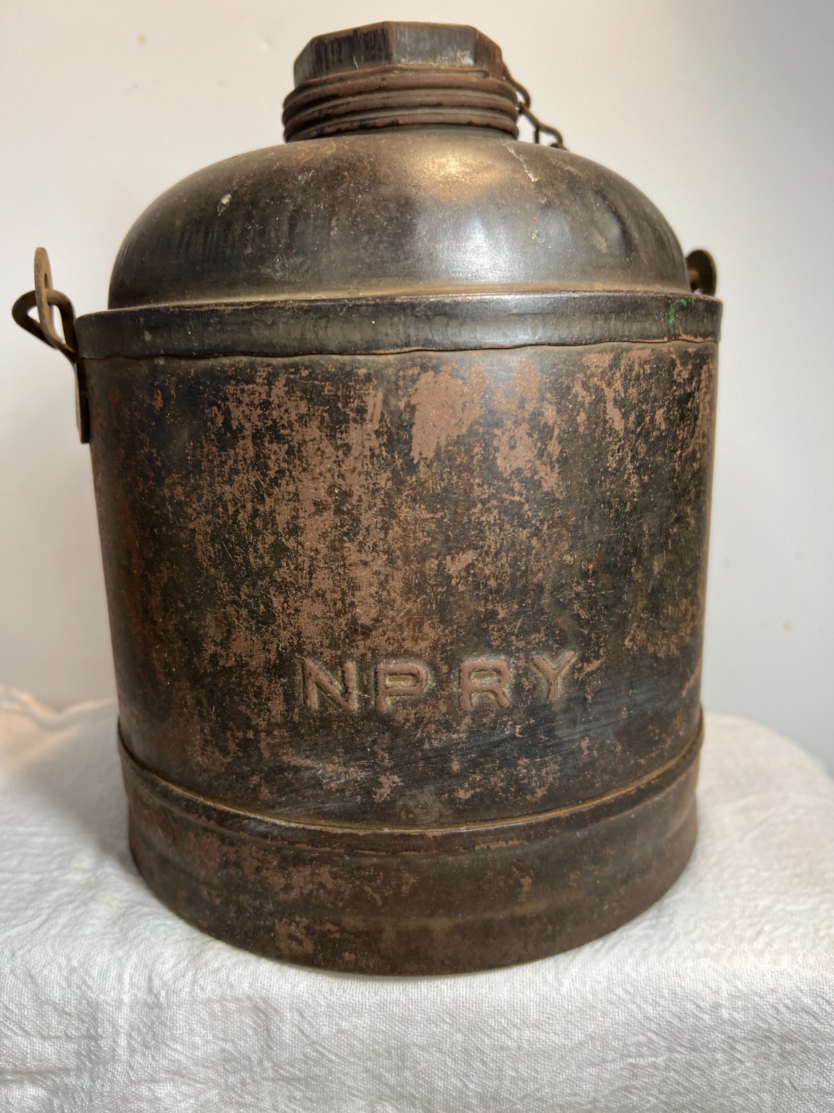 NORTHERN PACIFIC RAILROAD (NPRY) 1 GAL FUEL CAN NORTHERN PACIFIC RAILROAD (NPRY) 1 GAL FUEL CAN