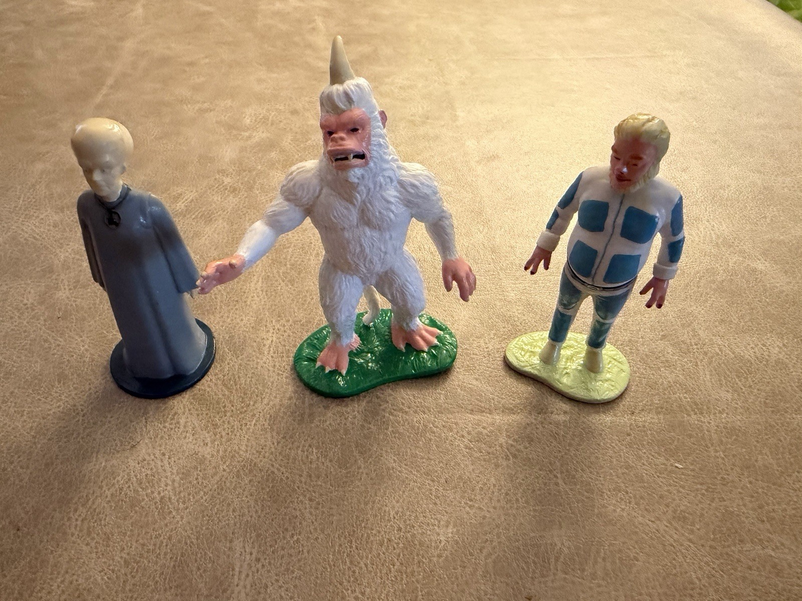 Vintage Lot of (3) 1991 Star Trek Hard Plastic Figurine Vintage Lot of (3) 1991 Star Trek Hard Plastic Figurine
