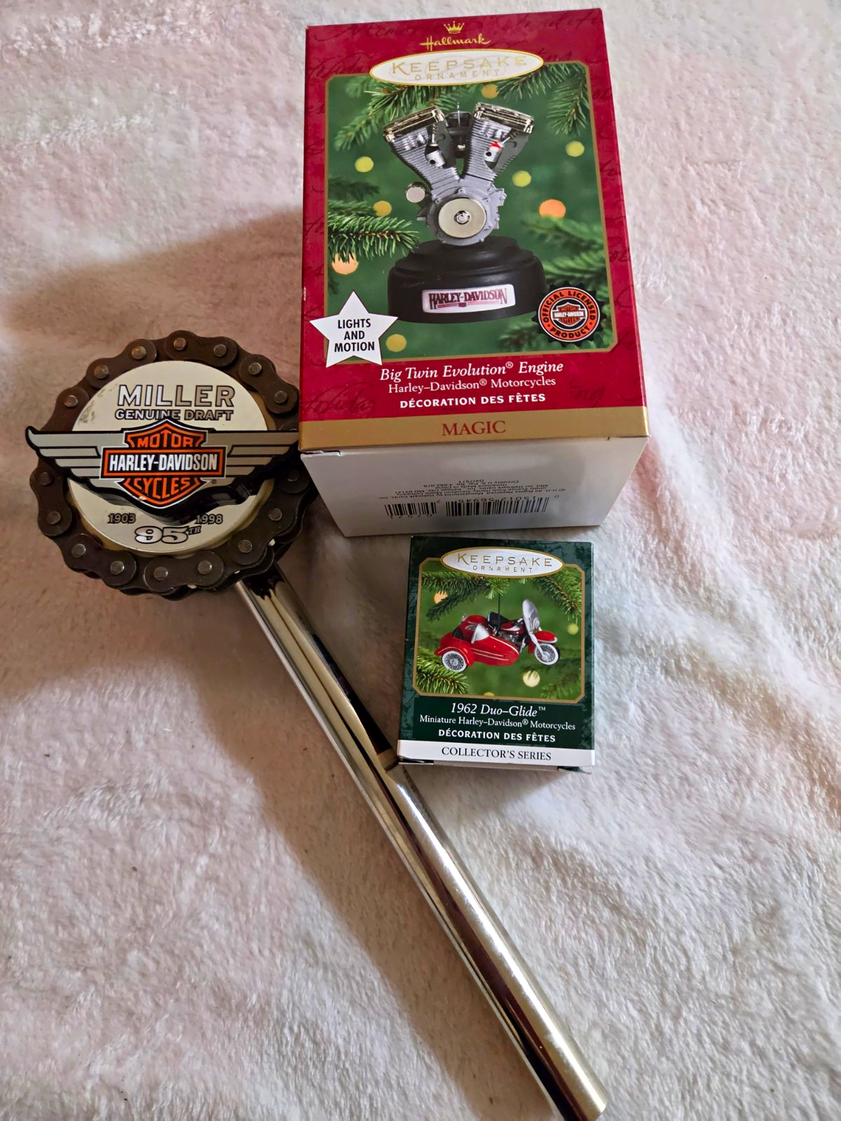 Harley Davidson Vintage 95th Anniversary Tap Handle And 2 Hallmark Ornaments Harley Davidson Vintage 95th Anniversary Tap Handle And 2 Hallmark Ornaments