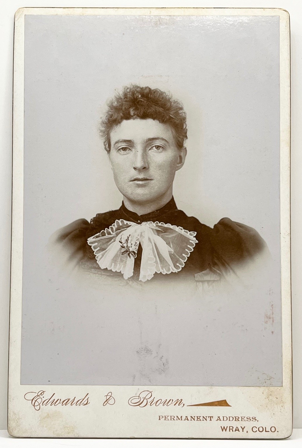 1890s Antique Photo Wray Colorado Stoic Woman Edwards & Brown Cabinet Card 1890s Antique Photo Wray Colorado Stoic Woman Edwards & Brown Cabinet Card