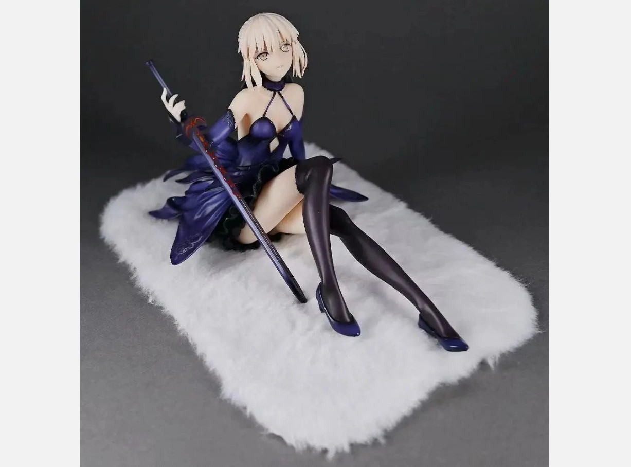 13cm Saber Altria Pendragon Figure Fate Stay Night Anime GK Collectible Statue 13cm Saber Altria Pendragon Figure Fate Stay Night Anime GK Collectible Statue