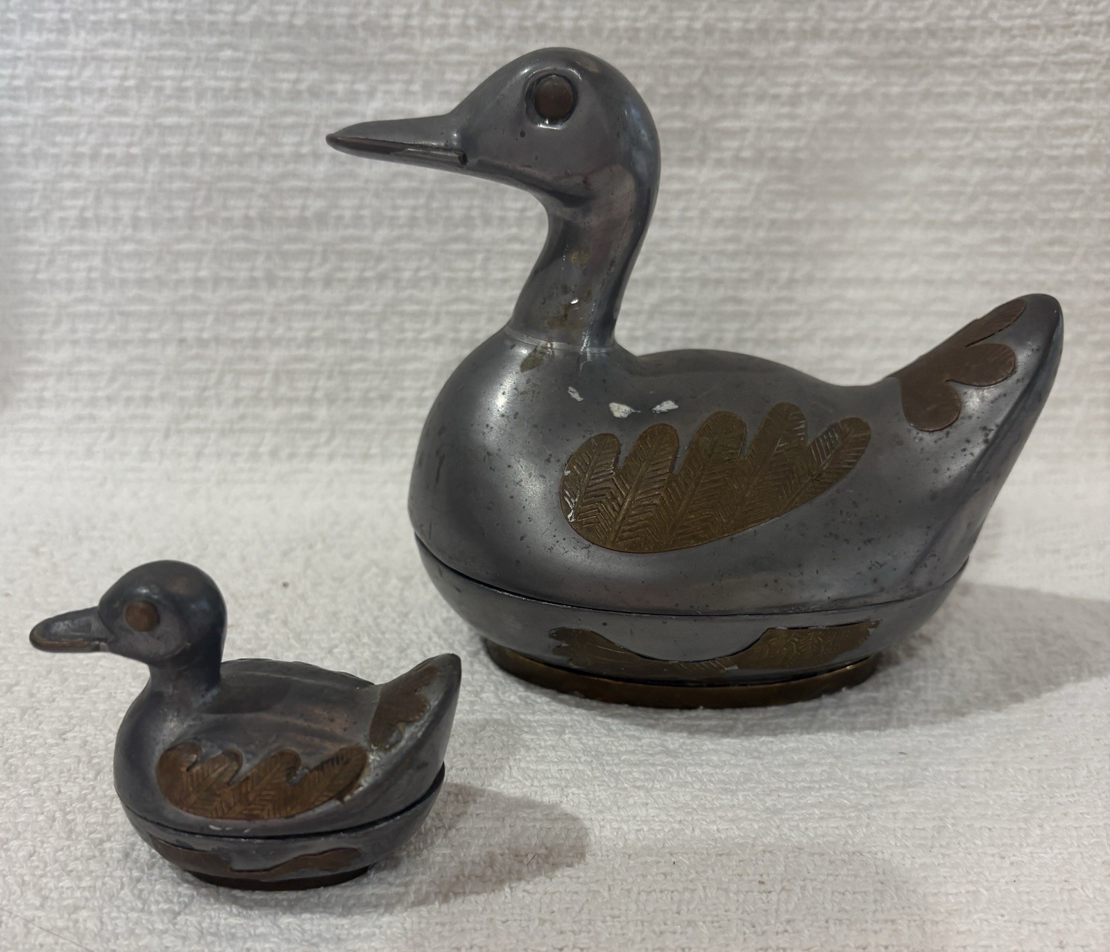Pair of Vintage Pewter & Brass Duck Lidded Trinket Jewelry Box Made In Hong Kong Pair of Vintage Pewter & Brass Duck Lidded Trinket Jewelry Box Made In Hong Kong