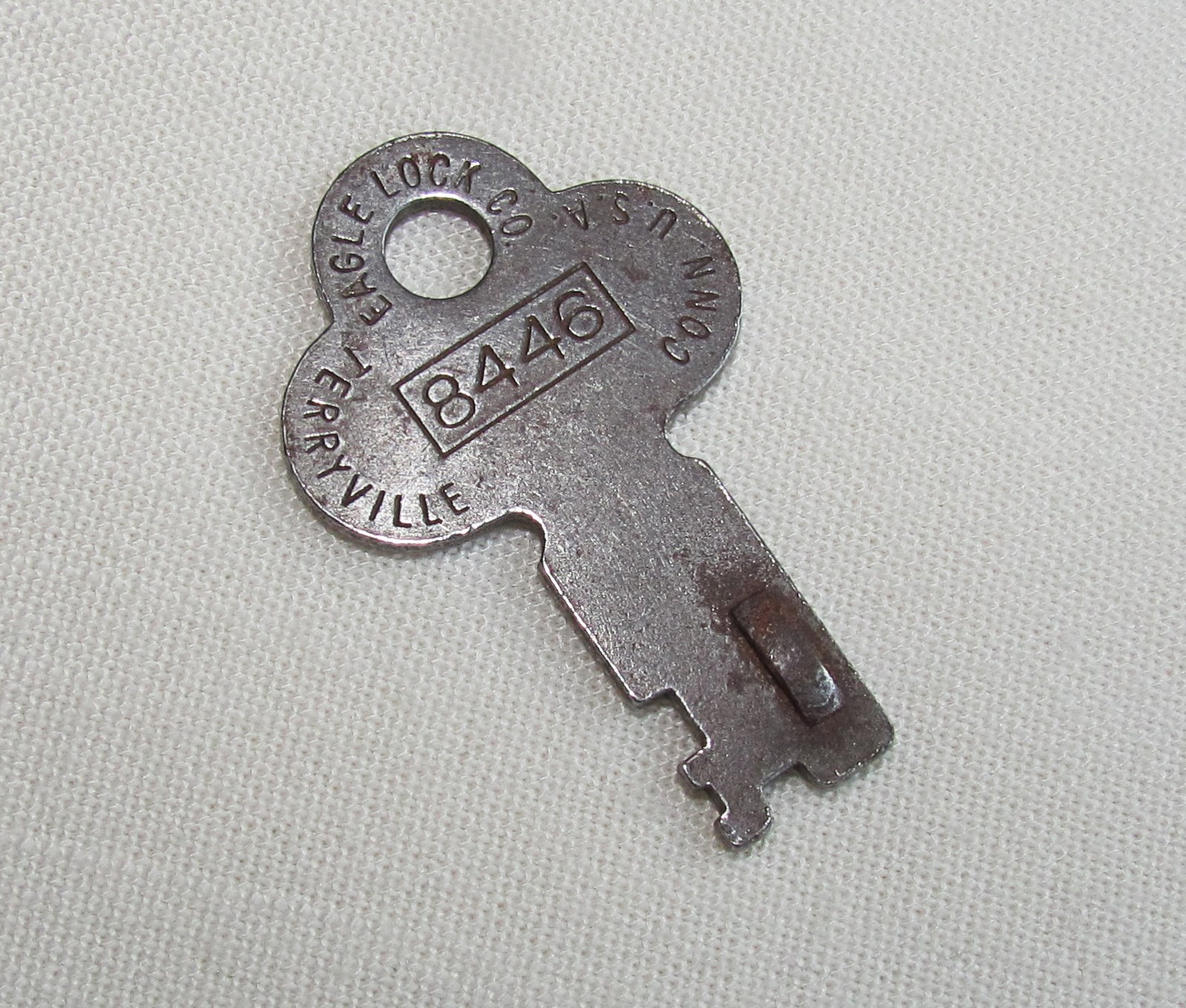 Vintage Antique Eagle Lock Co Key Terryville Conn # 8446 Luggage Suitcase Flat Vintage Antique Eagle Lock Co Key Terryville Conn # 8446 Luggage Suitcase Flat