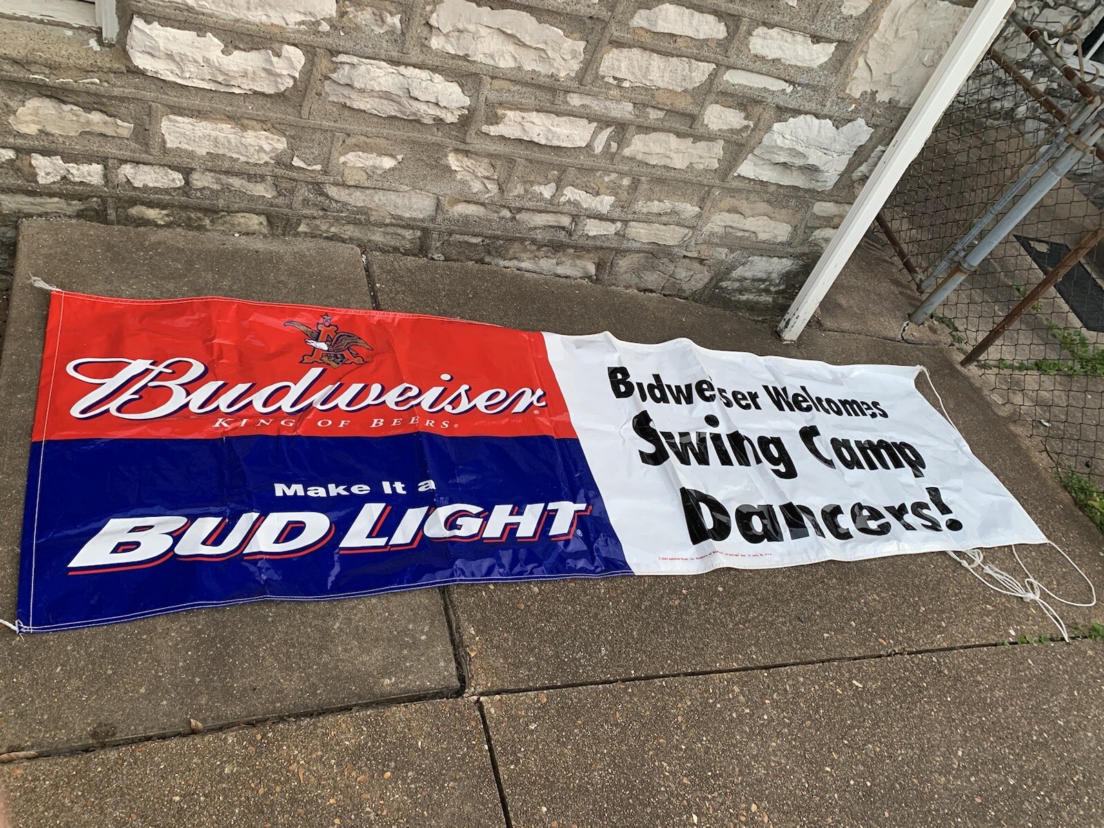 Vintage 2000 Bud Light Budweiser Welcome Swing Dancers Banner Approx 9.5ft X 3ft Vintage 2000 Bud Light Budweiser Welcome Swing Dancers Banner Approx 9.5ft X 3ft