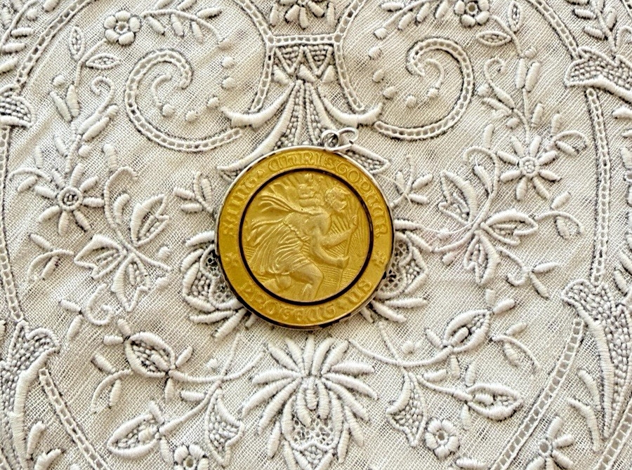 Vintage 70\'s Creed 1-inch Sterling Gold Enamel Saint Christopher Medal Pendant Vintage 70\'s Creed 1-inch Sterling Gold Enamel Saint Christopher Medal Pendant