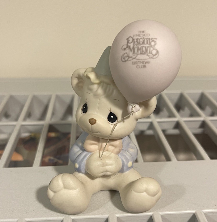 Precious Moments Vintage Collectible Bear Figurine with Balloon Christmas Gift Precious Moments Vintage Collectible Bear Figurine with Balloon Christmas Gift