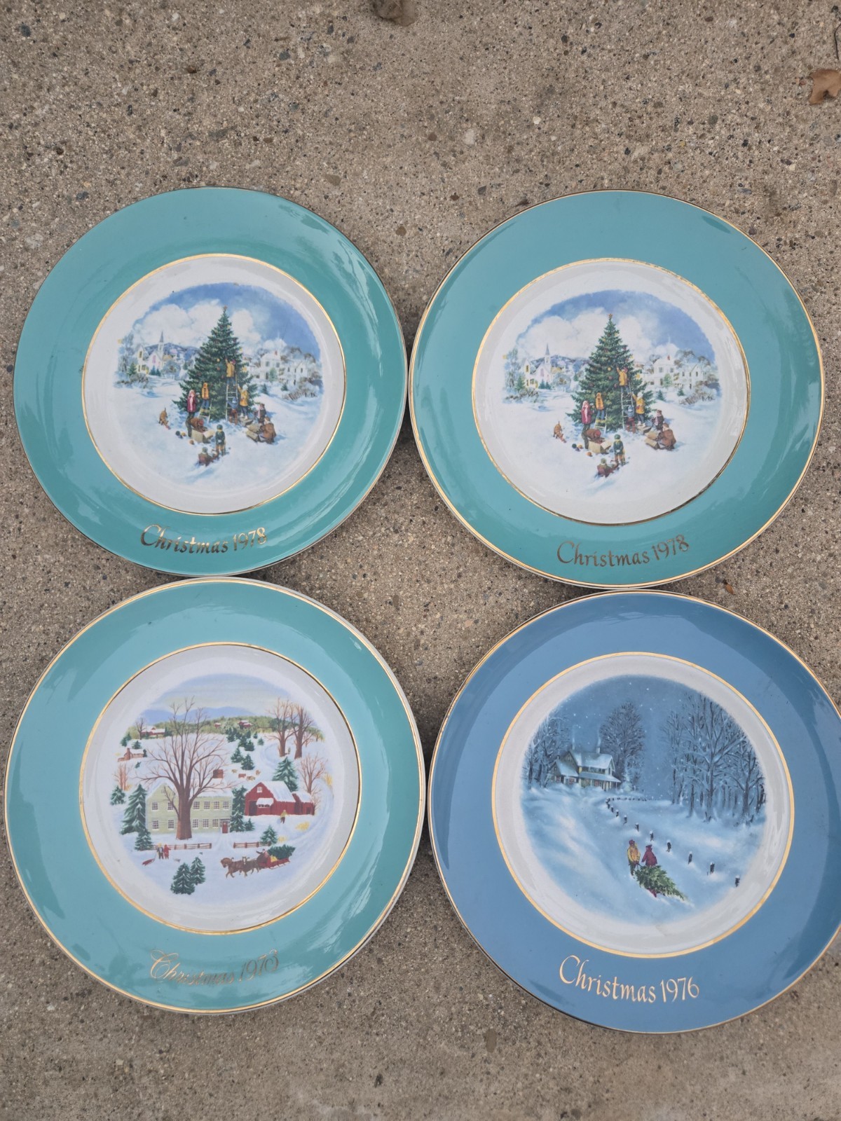 Lot Of Four Vintage 1970s Ceramic Christmas Avon Plates 73,76,78