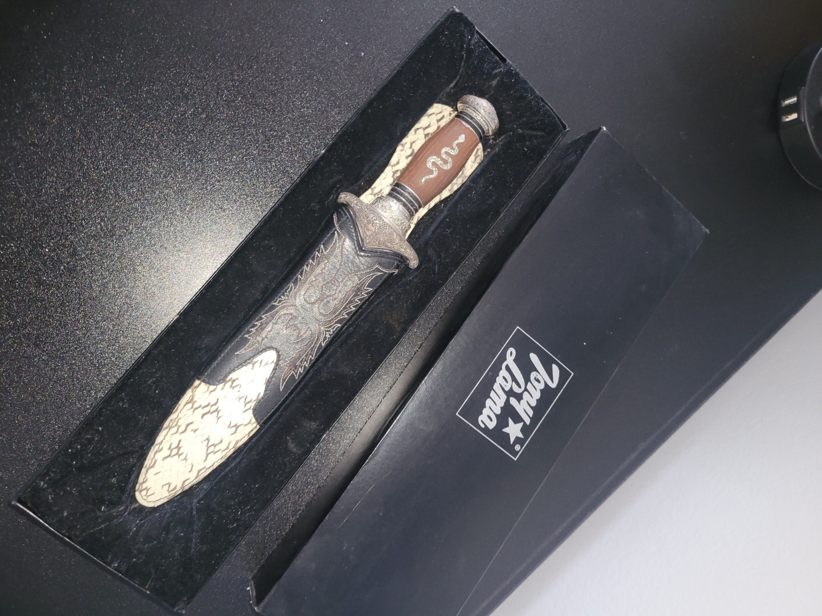 Tony Lama Boot Knife with leather case Tony Lama Boot Knife with leather case