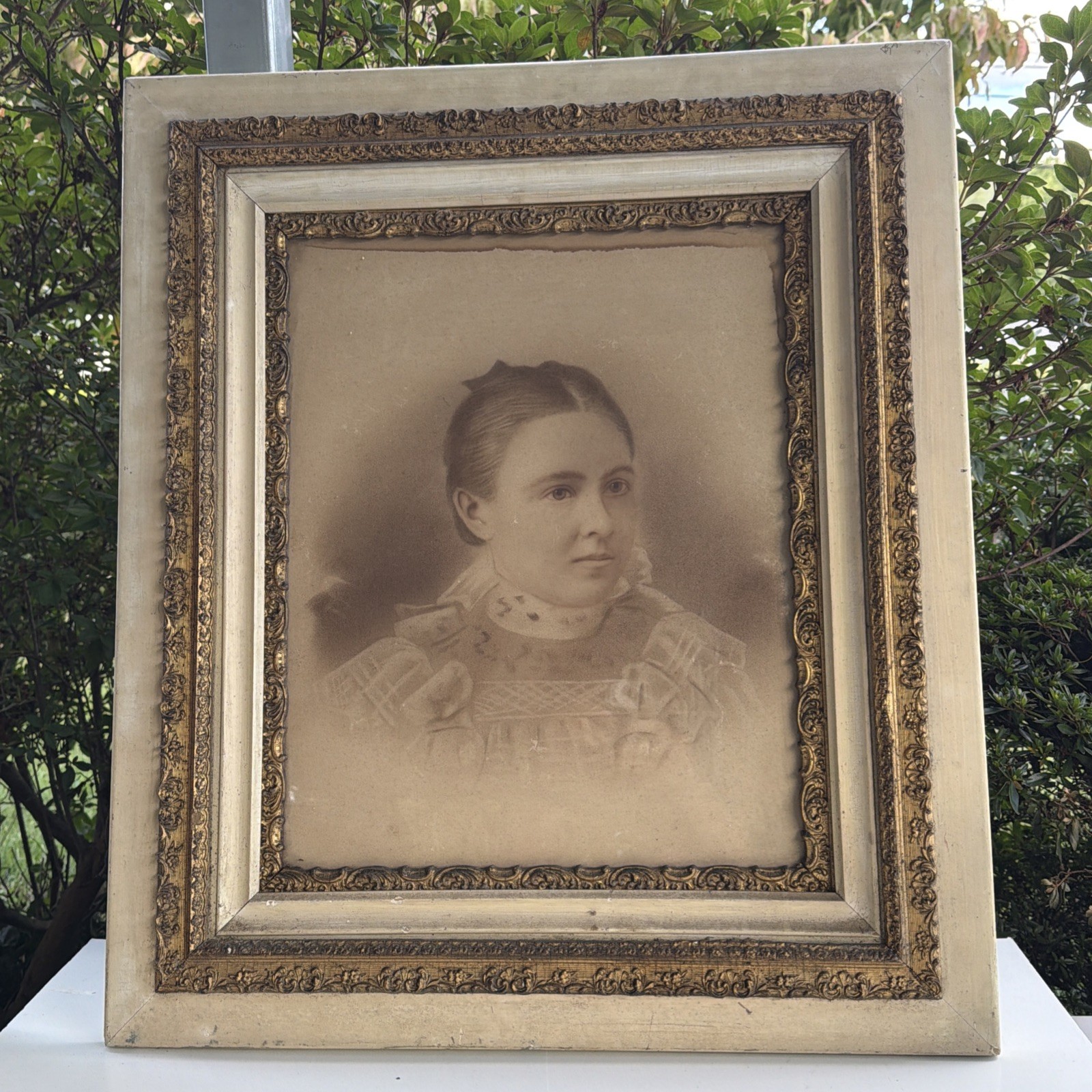 Antique Victorian Ornate Carved Wood Leaf Gold Gilt Frame Creepy Portrait 30x26 Antique Victorian Ornate Carved Wood Leaf Gold Gilt Frame Creepy Portrait 30x26