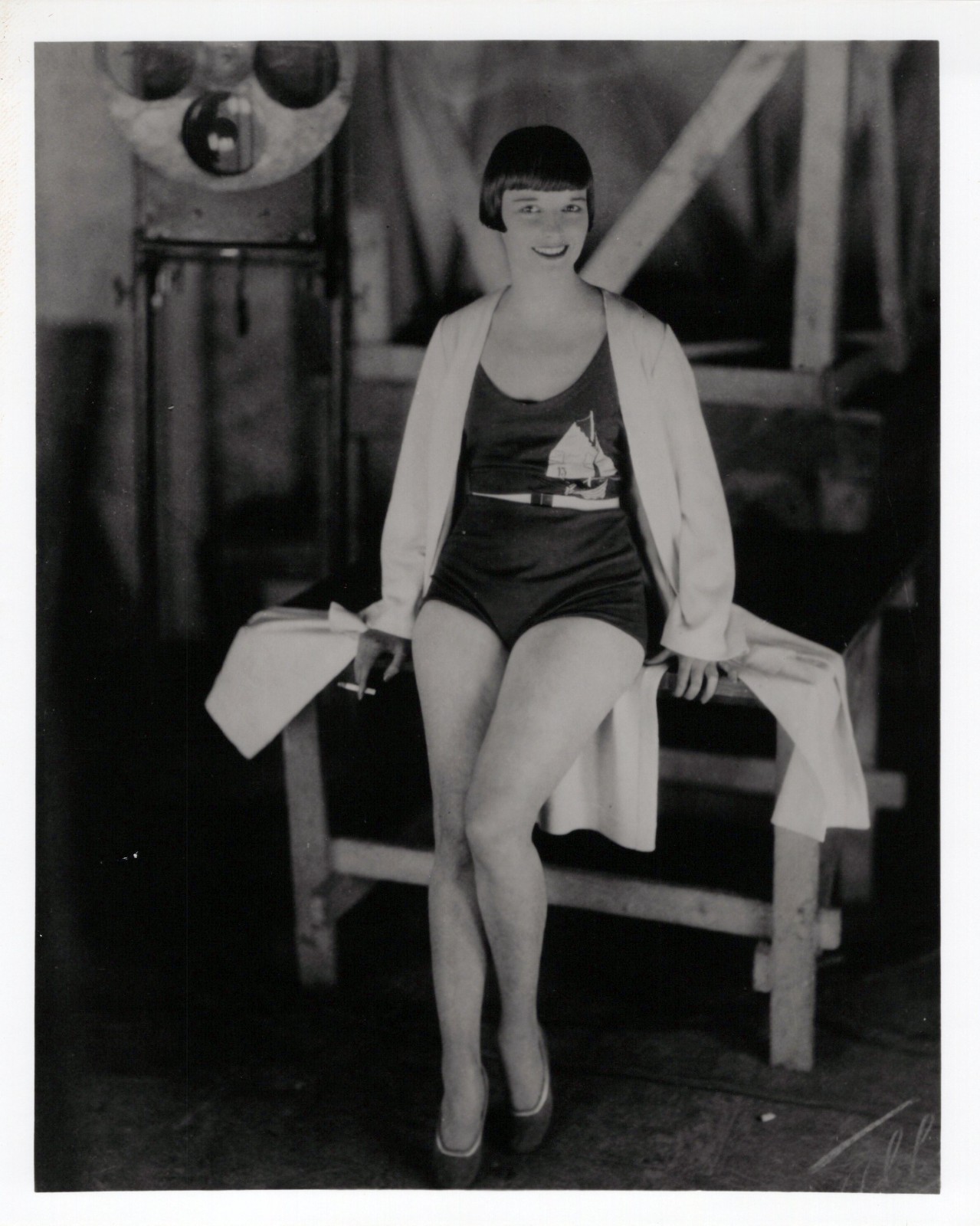 Louise Brooks (1950s) ❤ Hollywood Beauty Stunning Portrait Vintage Photo 933K Louise Brooks (1950s) ❤ Hollywood Beauty Stunning Portrait Vintage Photo 933K