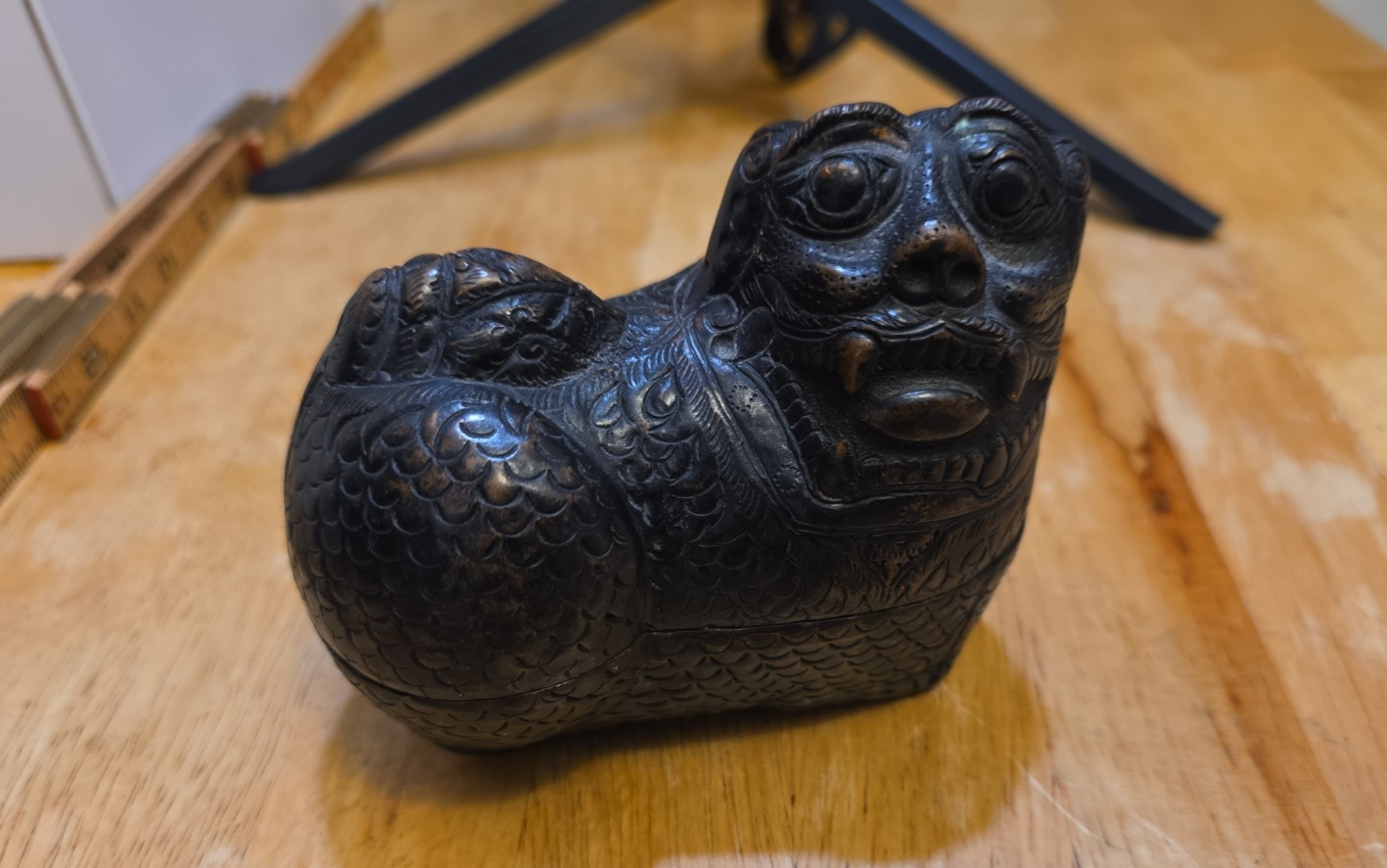 Antique Foo Betel Box Animal Figurine Bronze/Brown 2in H x 6in L Antique Foo Betel Box Animal Figurine Bronze/Brown 2in H x 6in L