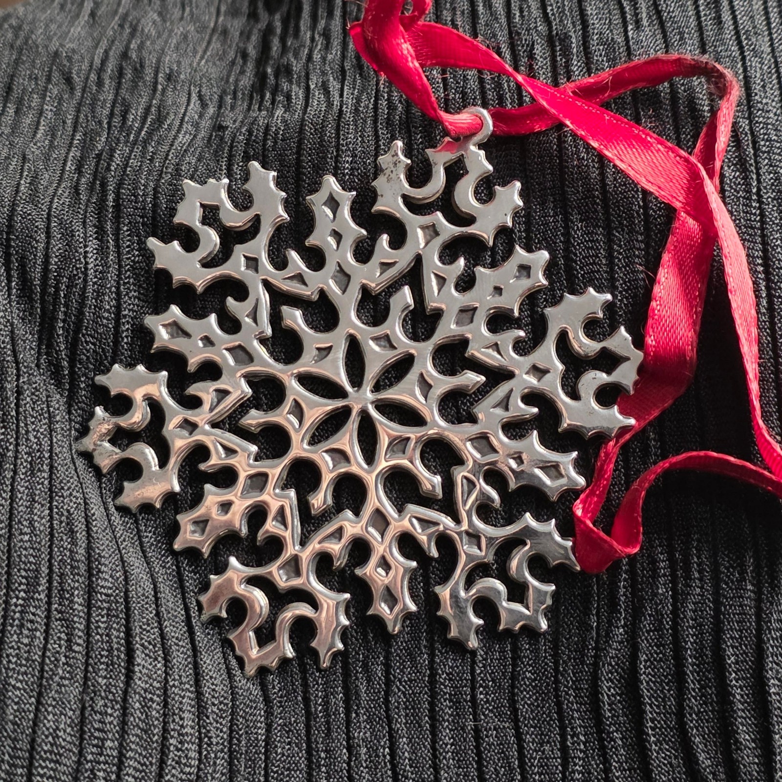 Tiffany & Co 1995 Sterling Silver Snowflake Christmas Ornament Vintage 3 Inch Tiffany & Co 1995 Sterling Silver Snowflake Christmas Ornament Vintage 3 Inch