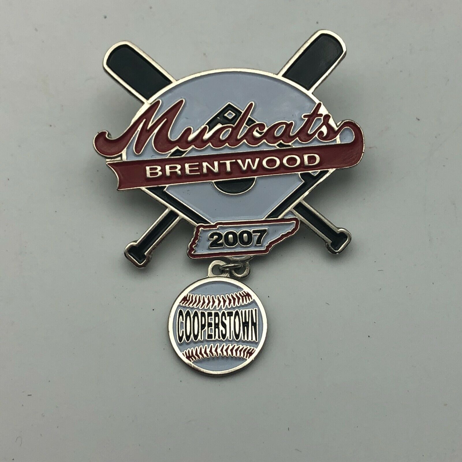 2007 Brentwood Medcats Baseball Team Badge Lapel Hat Pin Dangle Charm  K5 