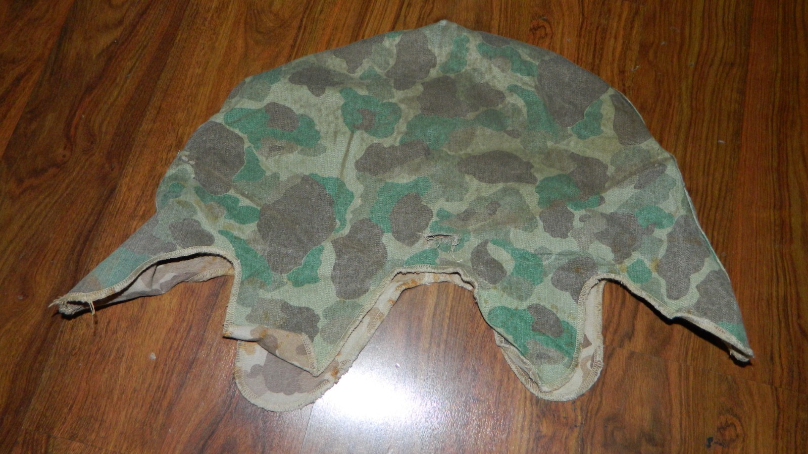 WW2 US Marine Corps Frogskin M1 Helmet Cover Worn
