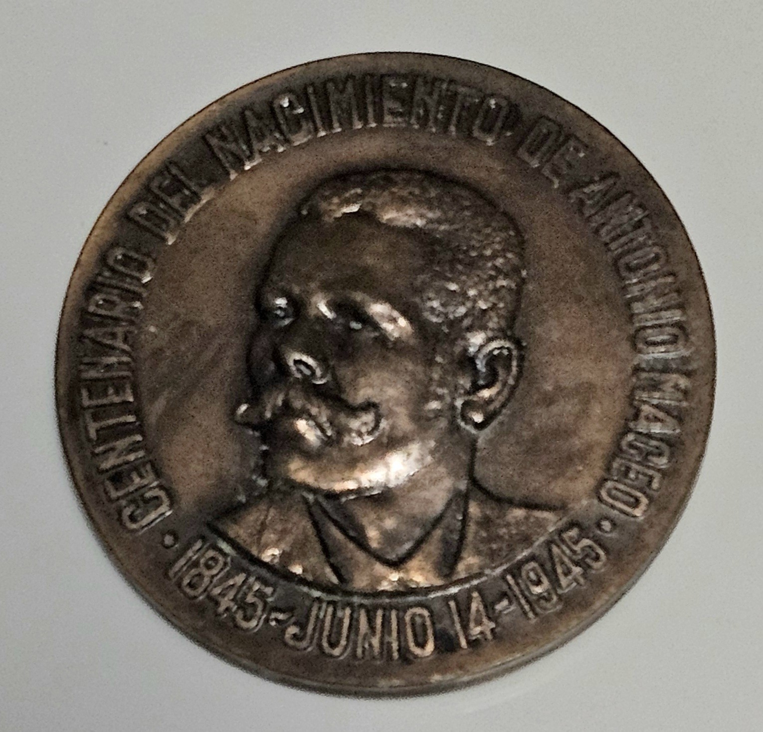 RARE UNSEEN MEDAL VINTAGE General ANTONIO MACEO Homage SPAN AM WAR 1945 RARE UNSEEN MEDAL VINTAGE General ANTONIO MACEO Homage SPAN AM WAR 1945