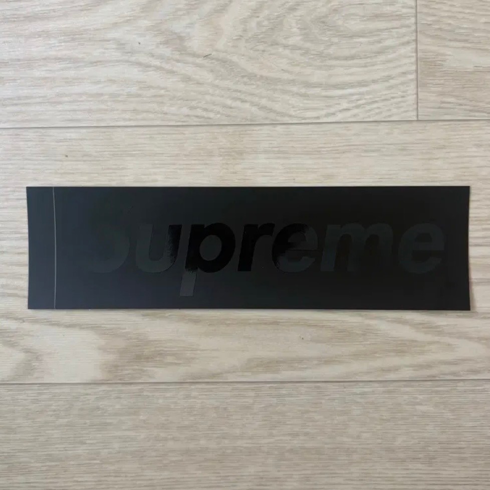 Supreme Seoul Seongsu Store Opening Box Logo Sticker Black Korea Exclusive 2026 Supreme Seoul Seongsu Store Opening Box Logo Sticker Black Korea Exclusive 2026