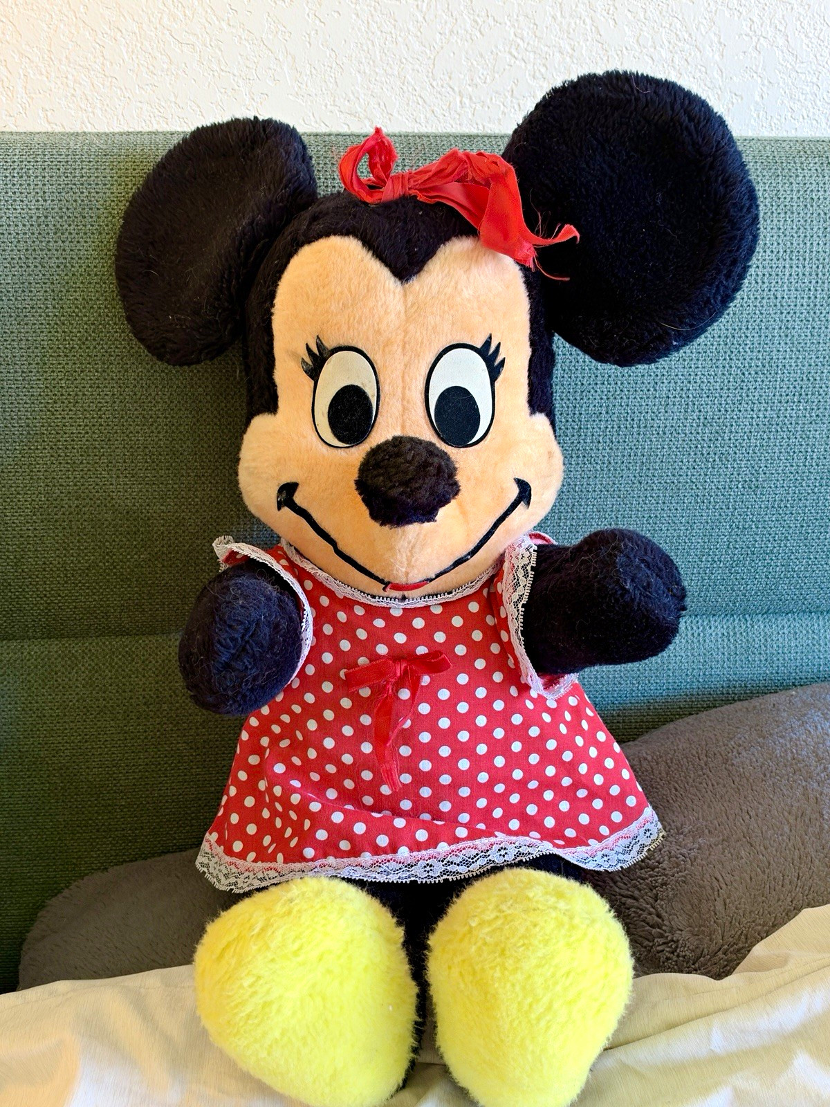 1960s Vintage Walt Disney Characters Minnie Mouse Plush 1960s Vintage Walt Disney Characters Minnie Mouse Plush