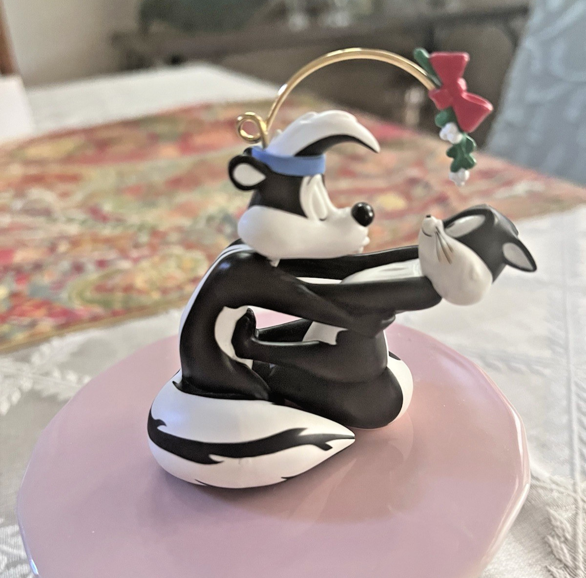 Pepe Le Pew and Penelope Hallmark Ornament 1998 Vintage Looney Tunes Pepe Le Pew and Penelope Hallmark Ornament 1998 Vintage Looney Tunes