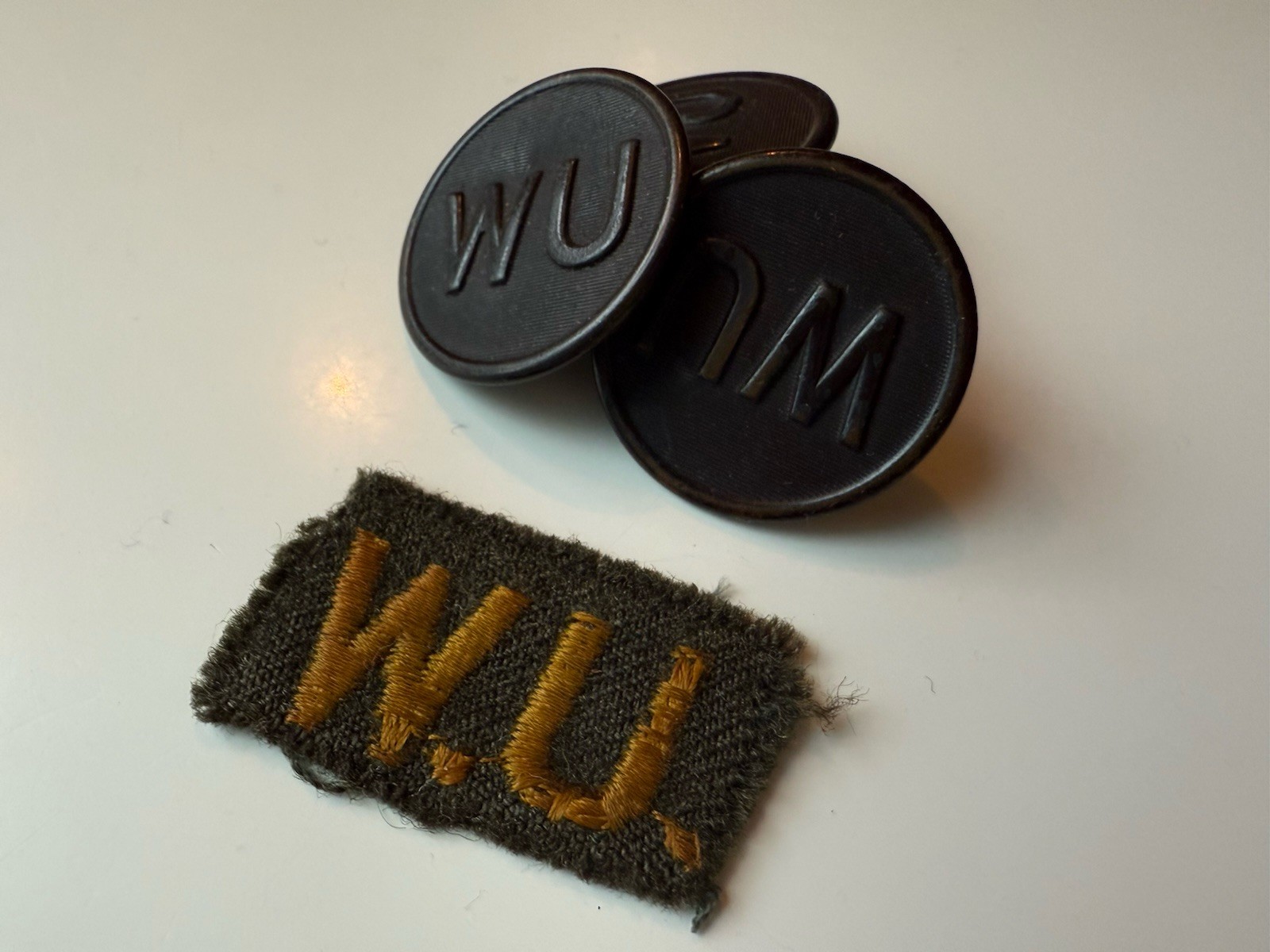 Vtg 1930s-40s Western Union Sigmund Eisner Brass Uniform Buttons & Cloth Patch Vtg 1930s-40s Western Union Sigmund Eisner Brass Uniform Buttons & Cloth Patch