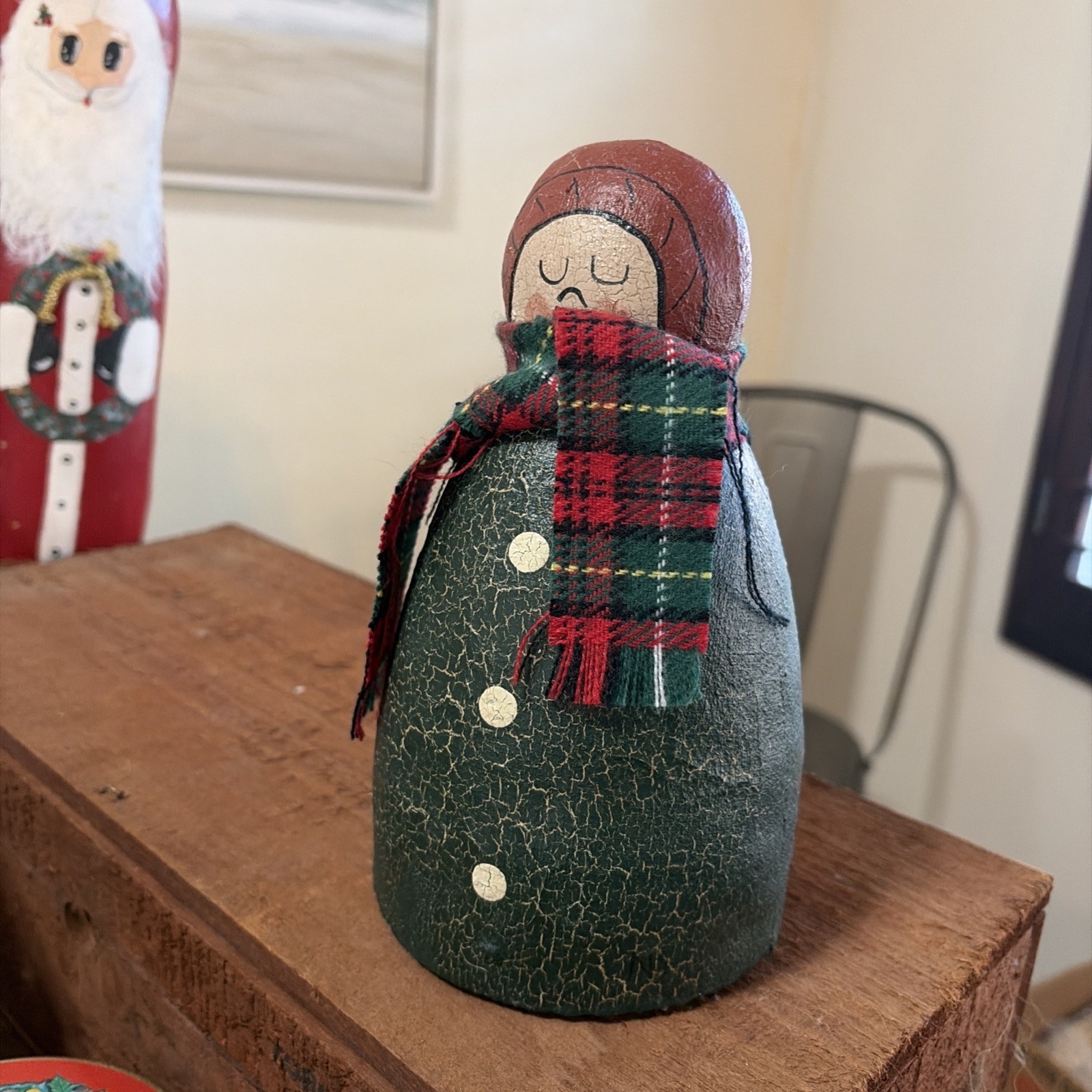 Vtg Natalie Silitch Folk Art Painted Crackle Canvas Christmas Caroler Green