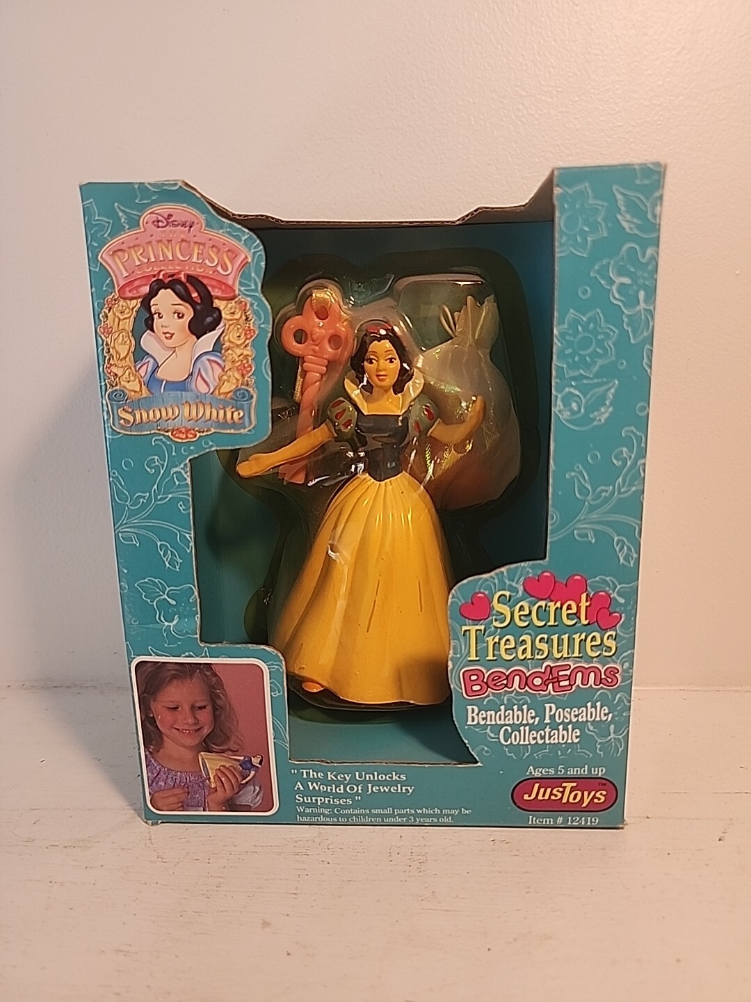 1990s SNOW WHTIE Secret Treasures by JusToys Poseable Disney Princess - NEW 1990s SNOW WHTIE Secret Treasures by JusToys Poseable Disney Princess - NEW