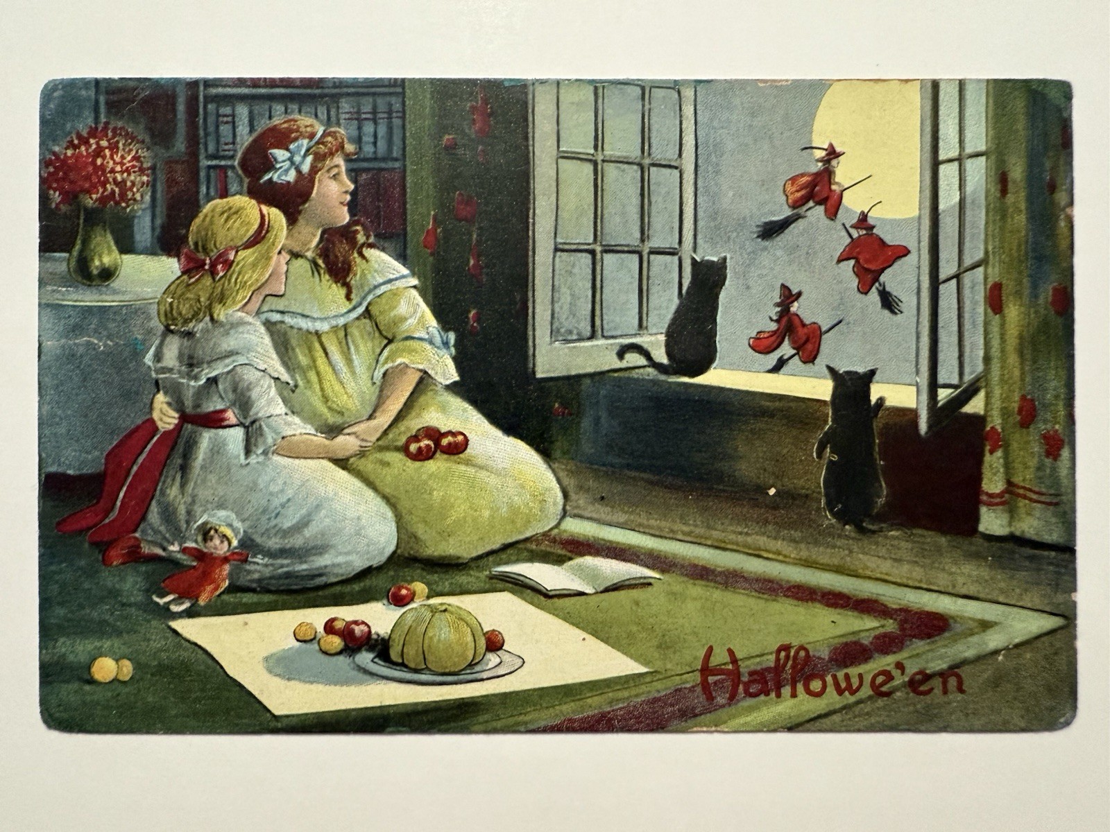 RARE UNUSUAL HALLOWEEN Postcard--HTH--WARM FAMILY MOMENT RARE UNUSUAL HALLOWEEN Postcard--HTH--WARM FAMILY MOMENT
