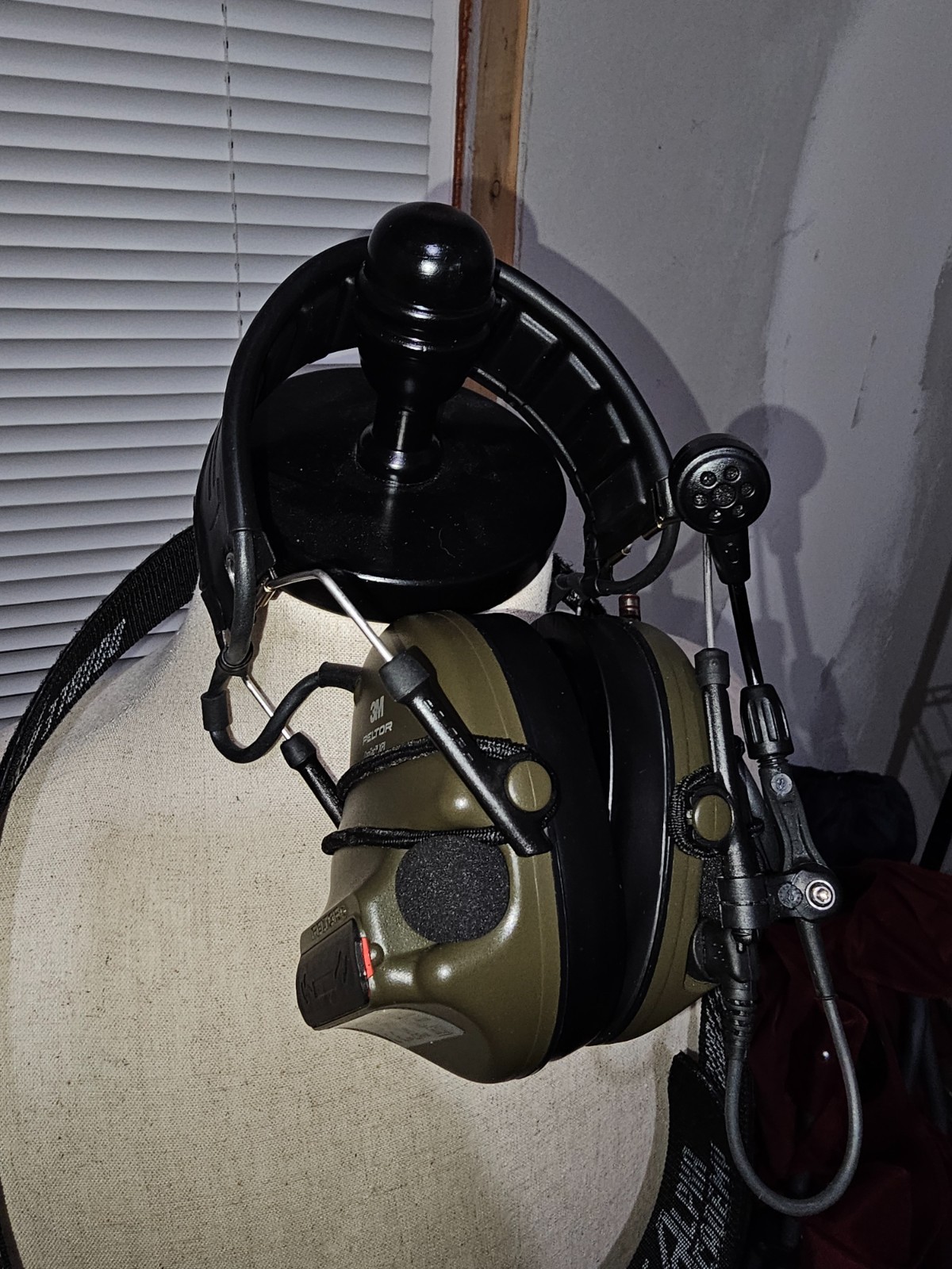 3M Peltor Comtac  XPI Headset MT20H682FB-92EU With Mic and Gel pads