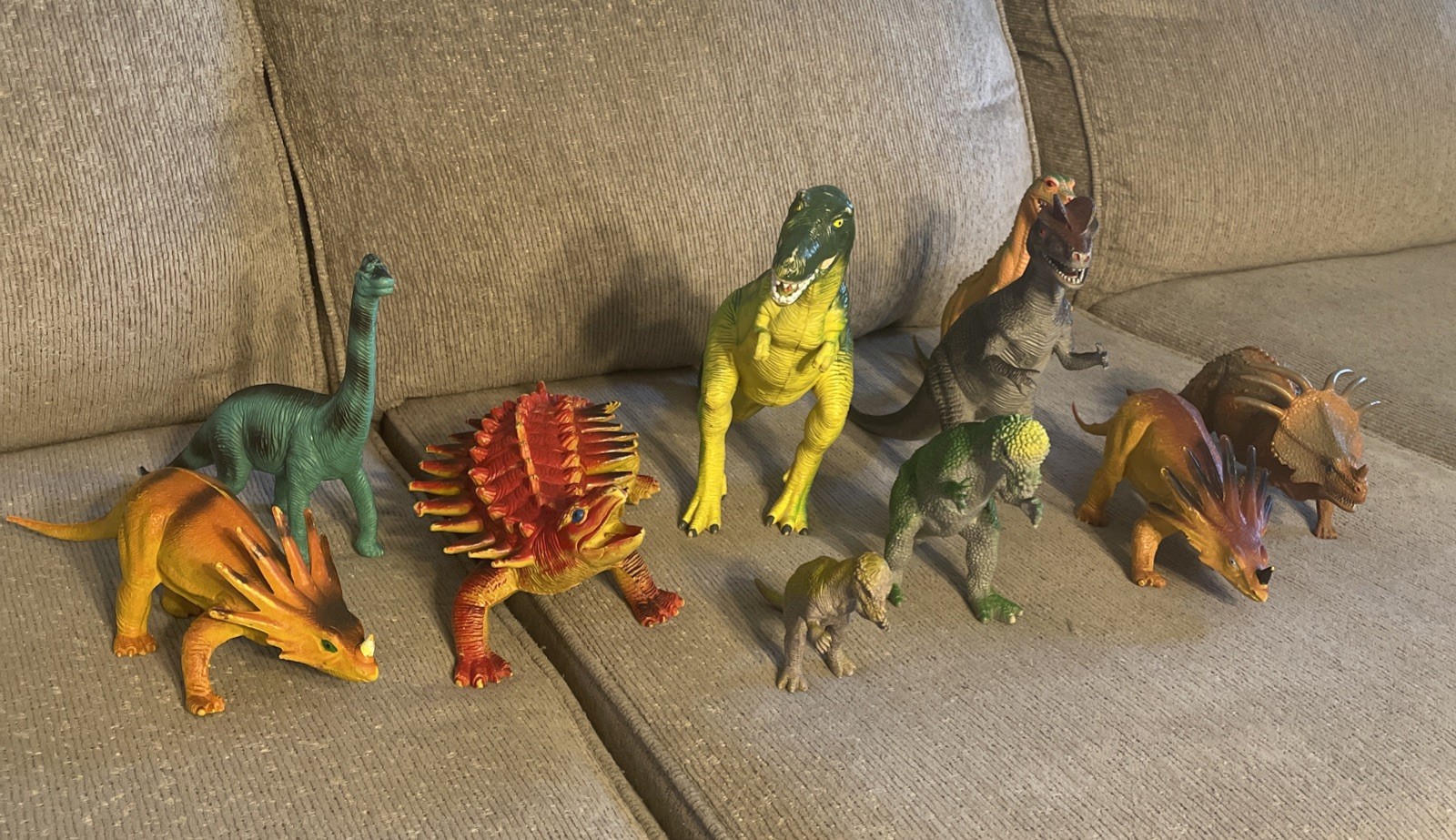 Dor Mei & Imperial Dinosaur Toy Mixed Lot Of 10 1980's Vintage Figures Dor Mei & Imperial Dinosaur Toy Mixed Lot Of 10 1980's Vintage Figures