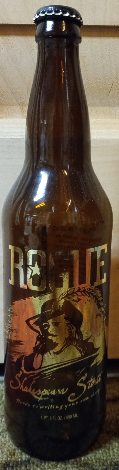 Vintage Rogue Ales Shakespeare Stout Gold Label 22oz Newport Oregon Beer Bottle