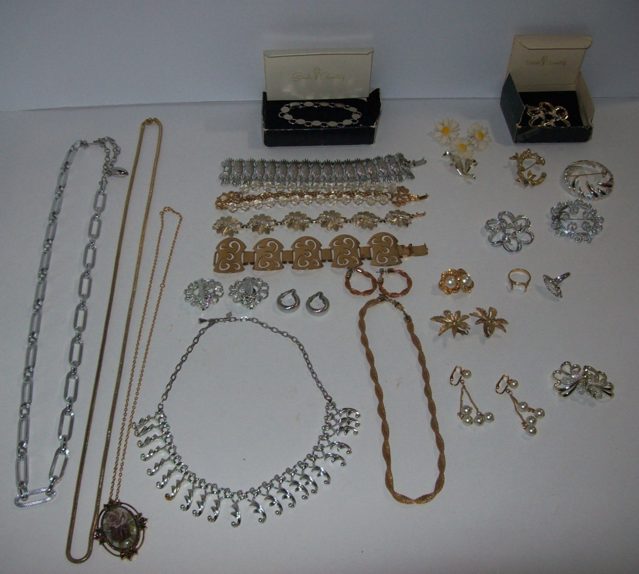 Vintage Sarah Coventry Jewelry Lot, Vintage older pieces Vintage Sarah Coventry Jewelry Lot, Vintage older pieces