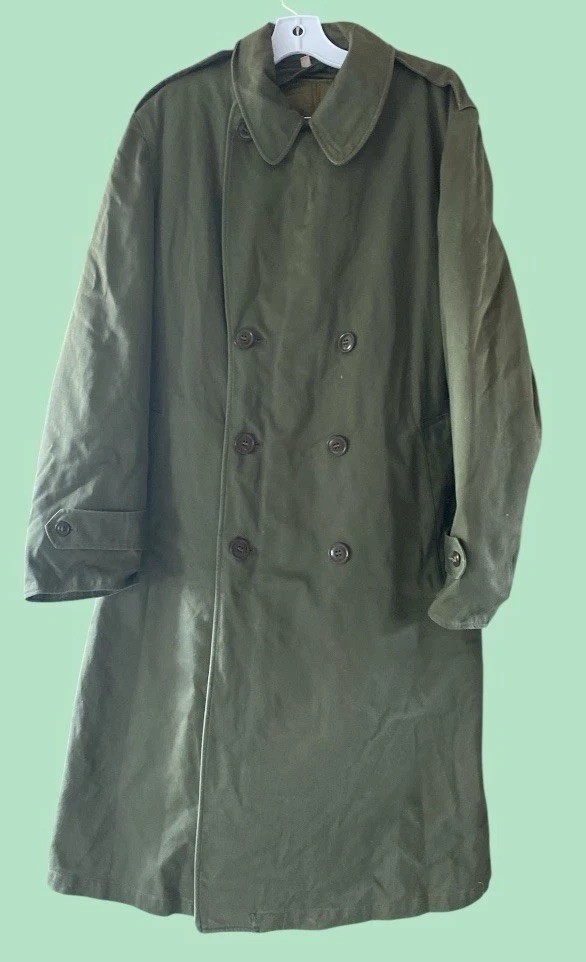 Vintage 1940’s WW2 US Military Heavy Wool Blend Overcoat Greatcoat Size Med Vintage 1940’s WW2 US Military Heavy Wool Blend Overcoat Greatcoat Size Med
