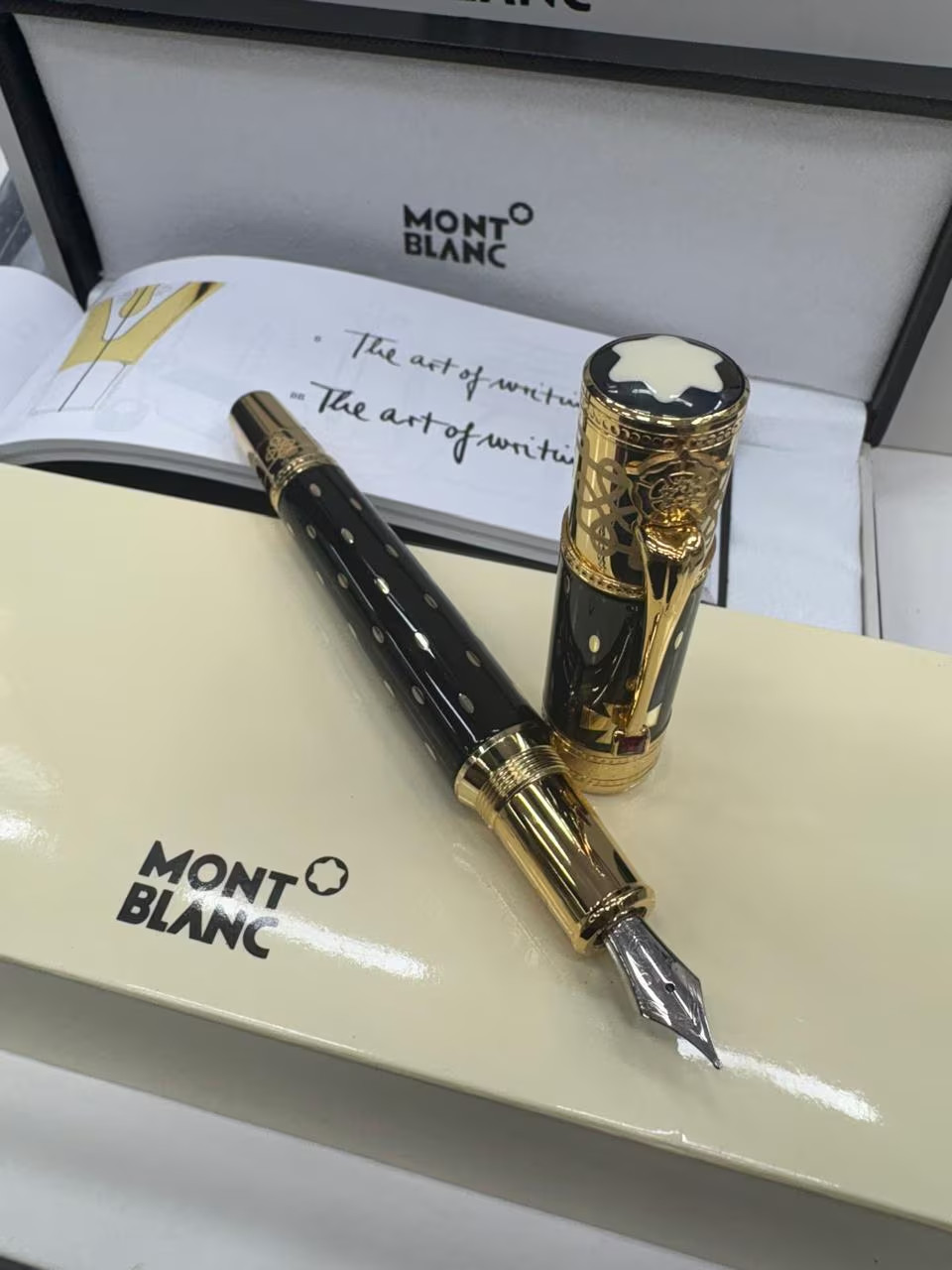 Vintage Montblanc Queen Elizabeth Golden Black Fountain Pen - Medium Nib